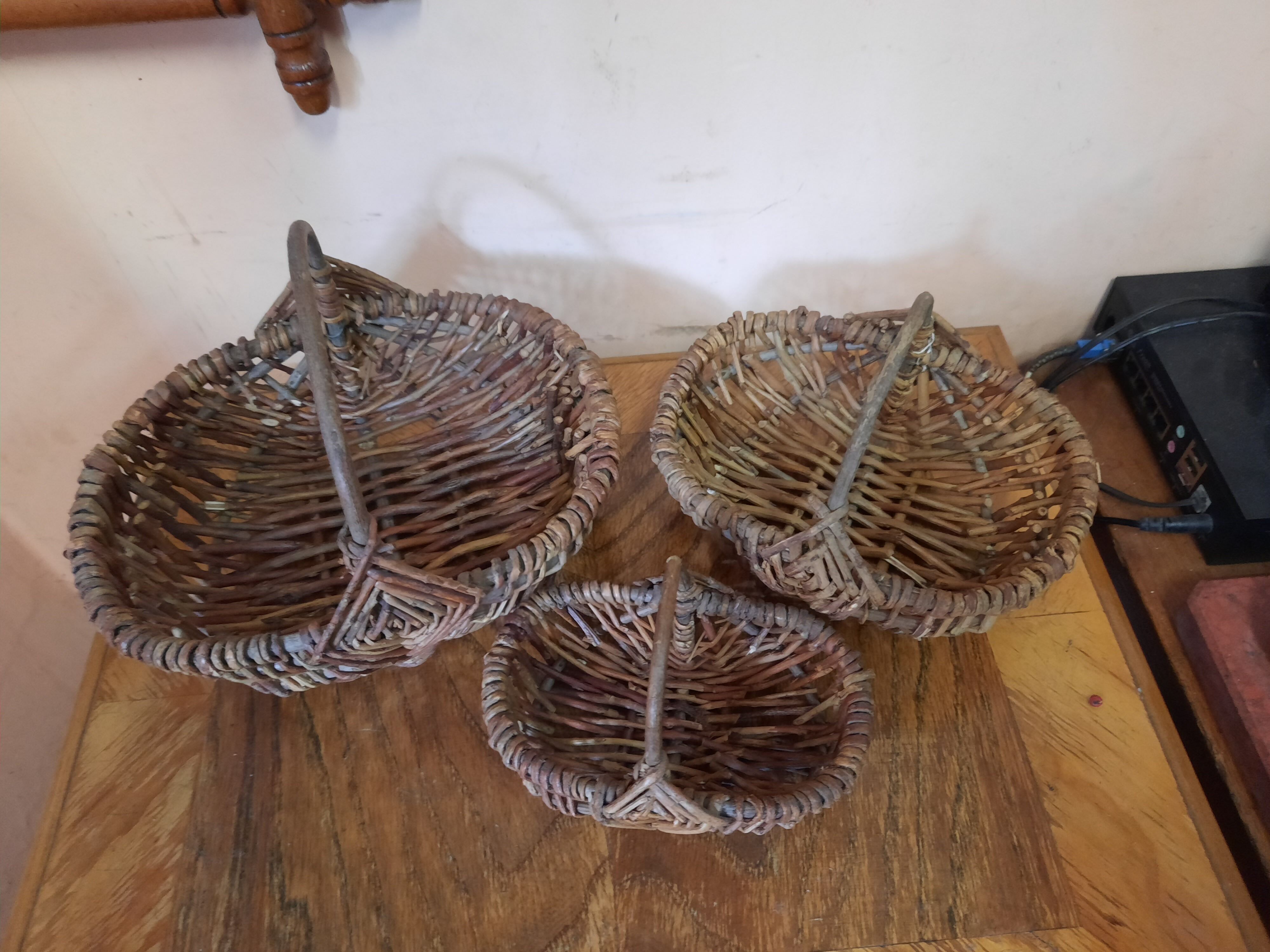 Lot of old wicker baskets