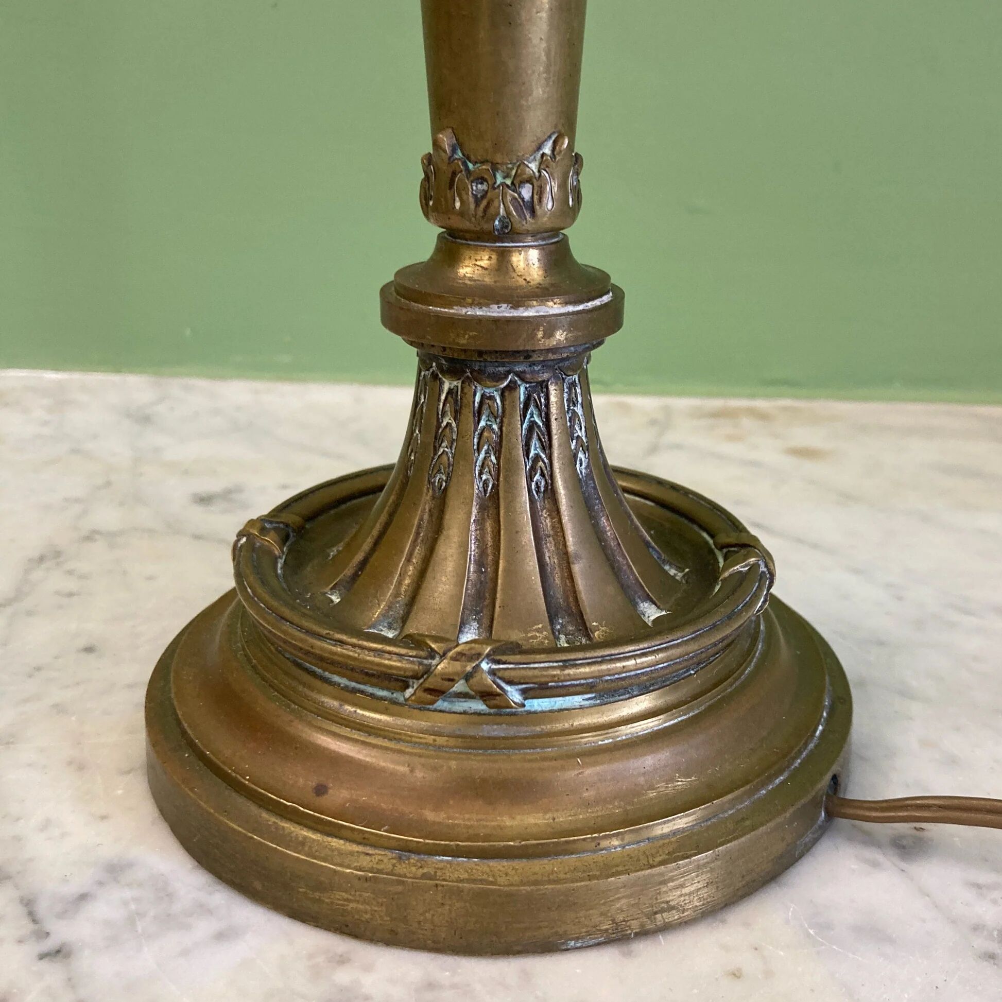 Large bronze lamp base from the late 19th century. Torch table lamp.