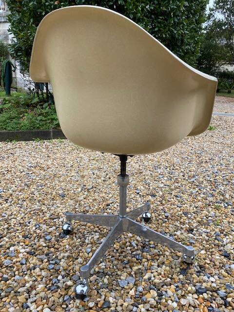 Fauteuil à roulettes Eames édition H.Miller