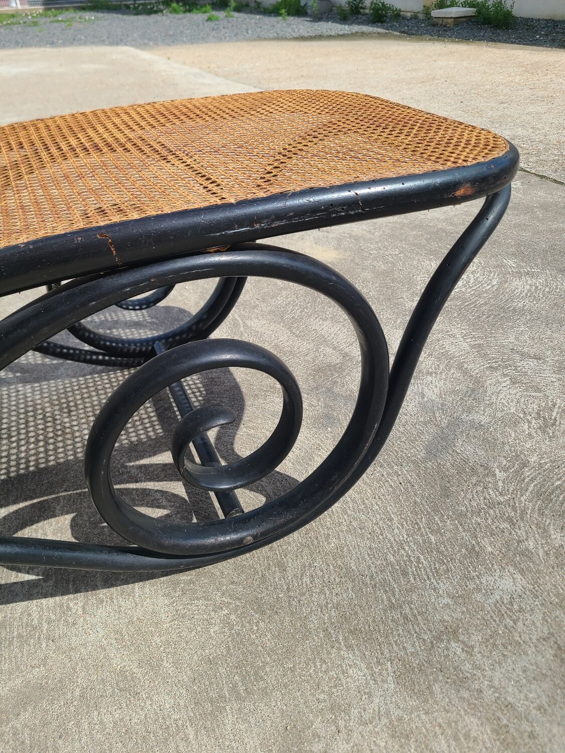 Thonet canngage lounge chair and bent beech wood circa 1900