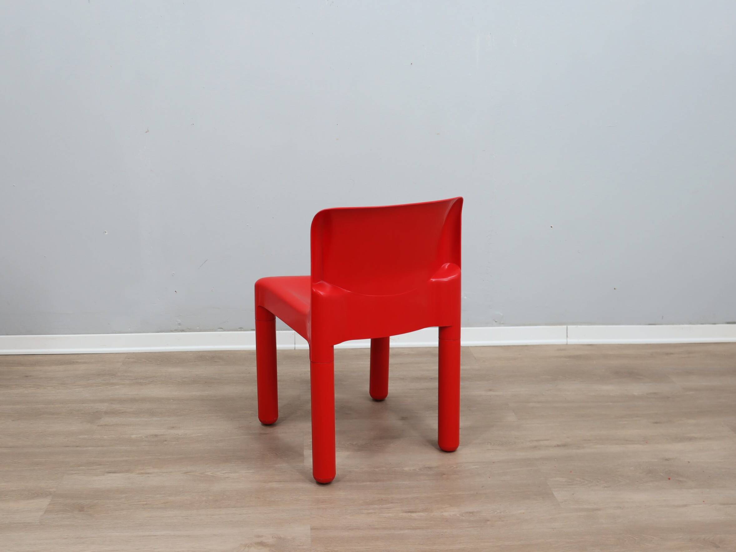 1970s Kartell Model 4875 chair by Carlo Bartoli red color