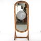 Grand miroir sur pied en rotin