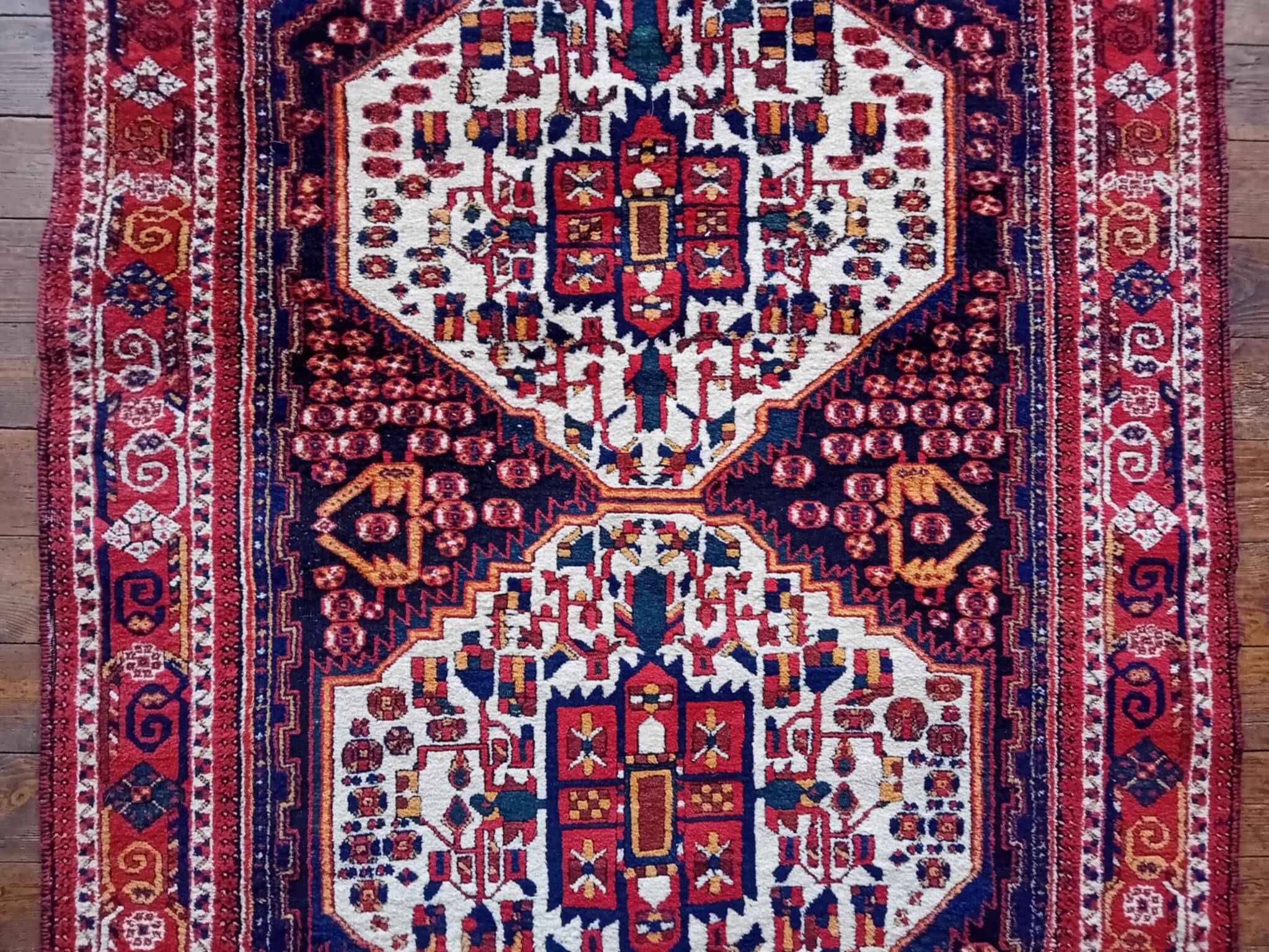 Handmade Persian rug 190x130cm