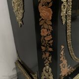Meuble Napoléon III en bois noir et marqueterie de bois clair XIX siècle