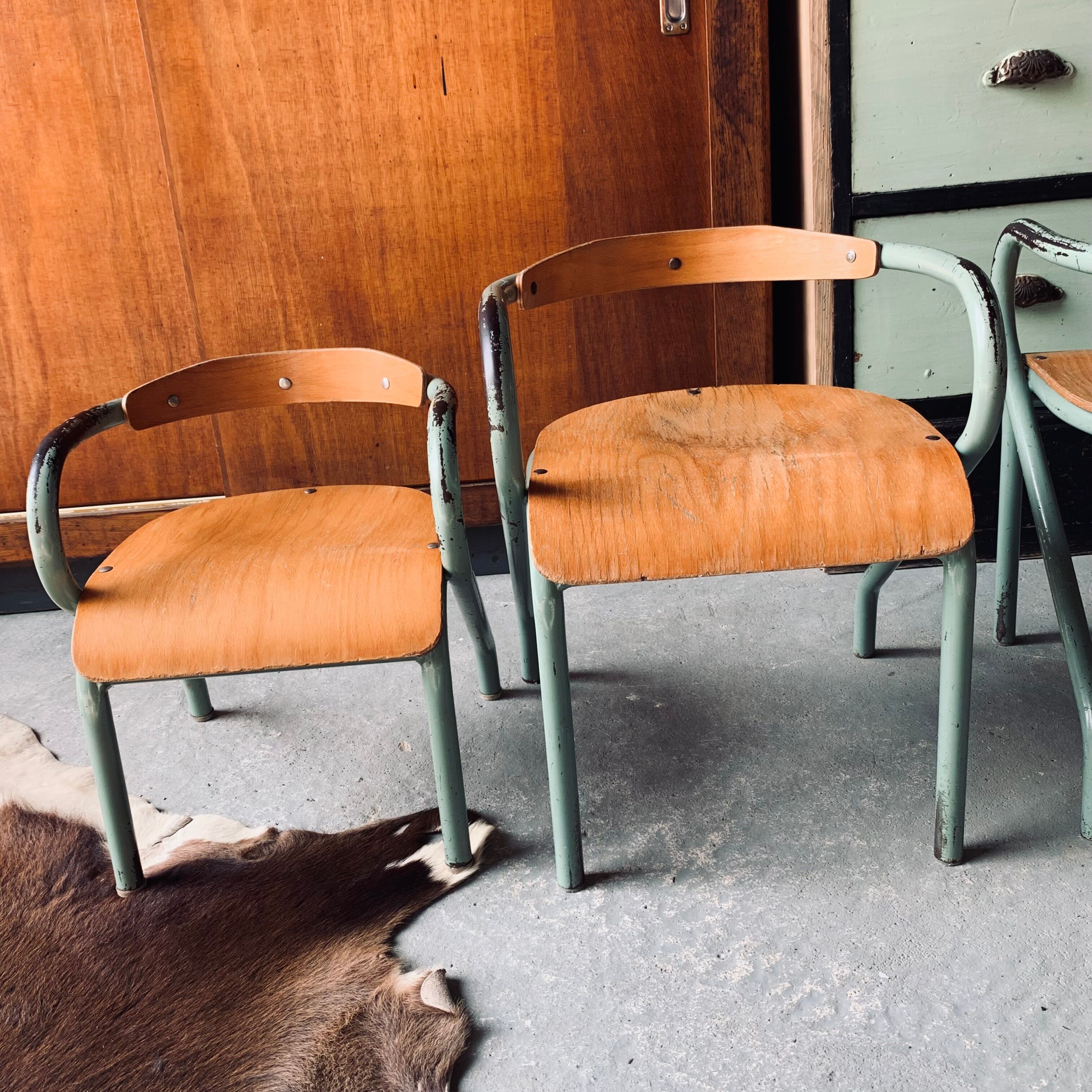 Lot de 4 chaises enfant en bois & métal