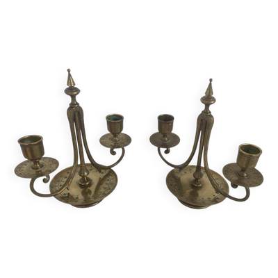 Paire de bougeoirs, laiton doré et émaillé, Art Nouveau, début XXème siècle