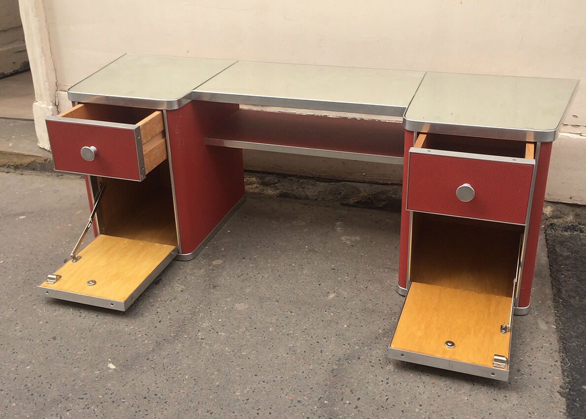 Dressing table  in chrome and vinyl coating, 1960