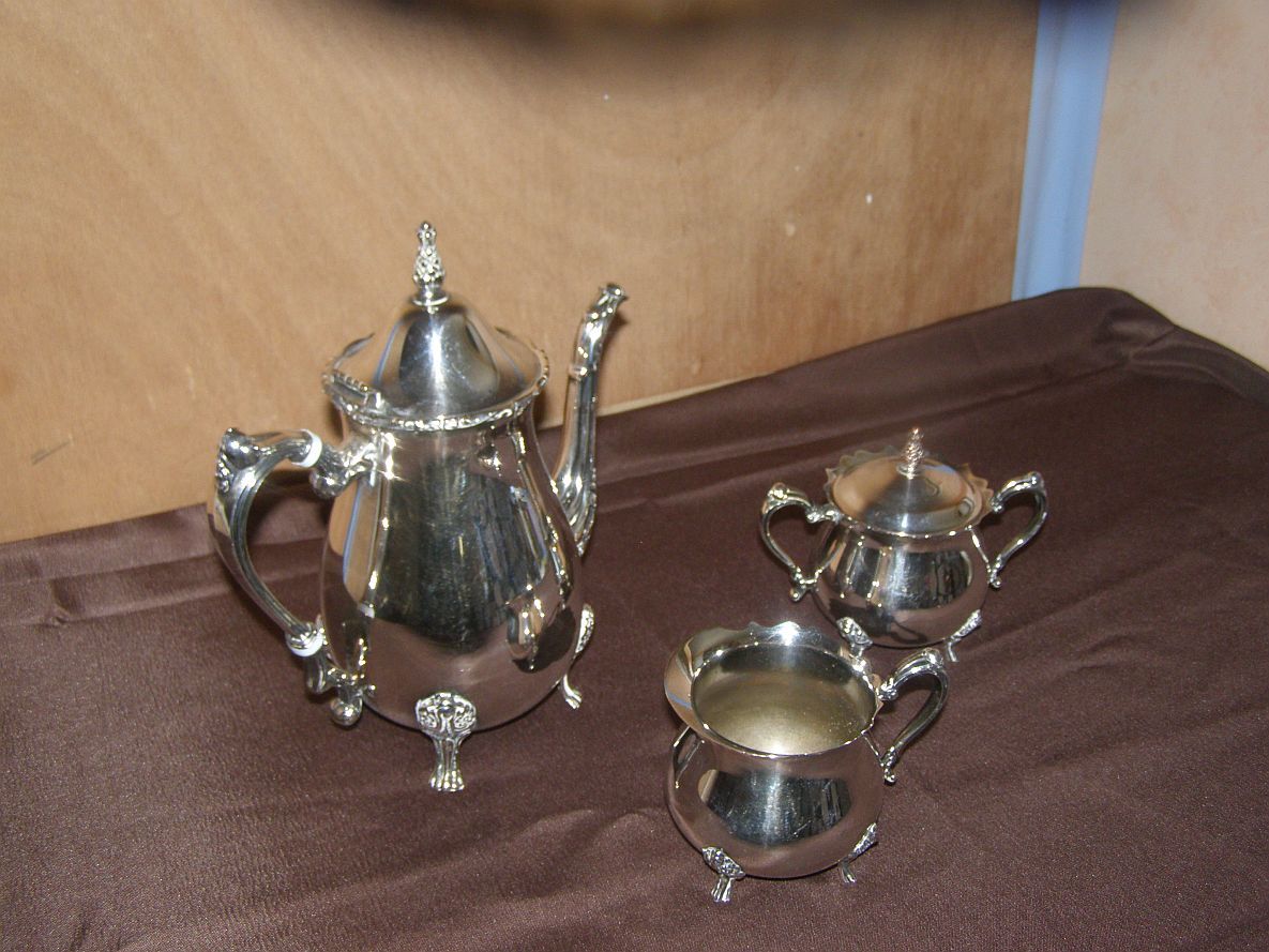 Argenterie Léonard: silver metal coffee set, 3 pieces