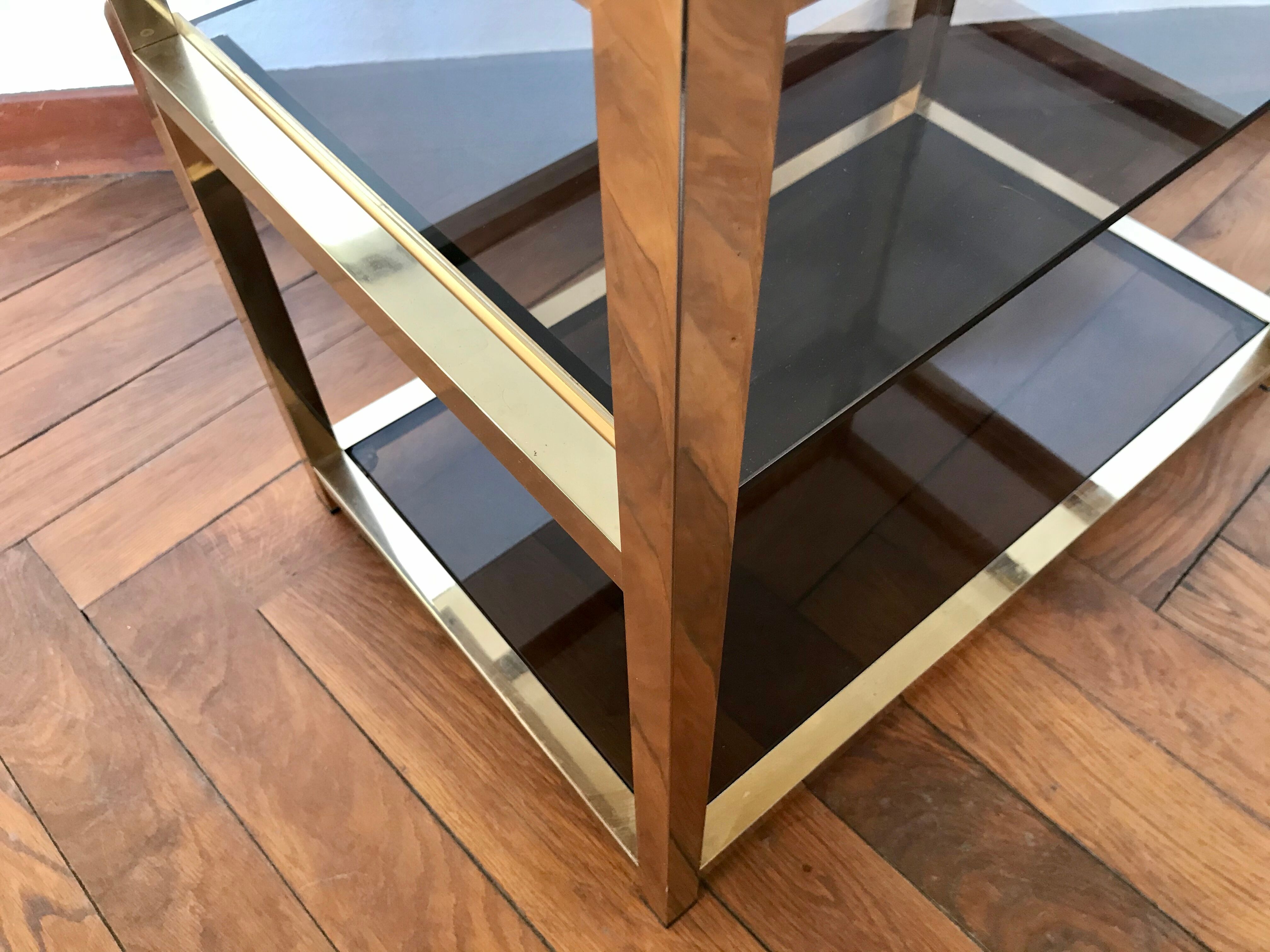 Golden aluminium dressing table