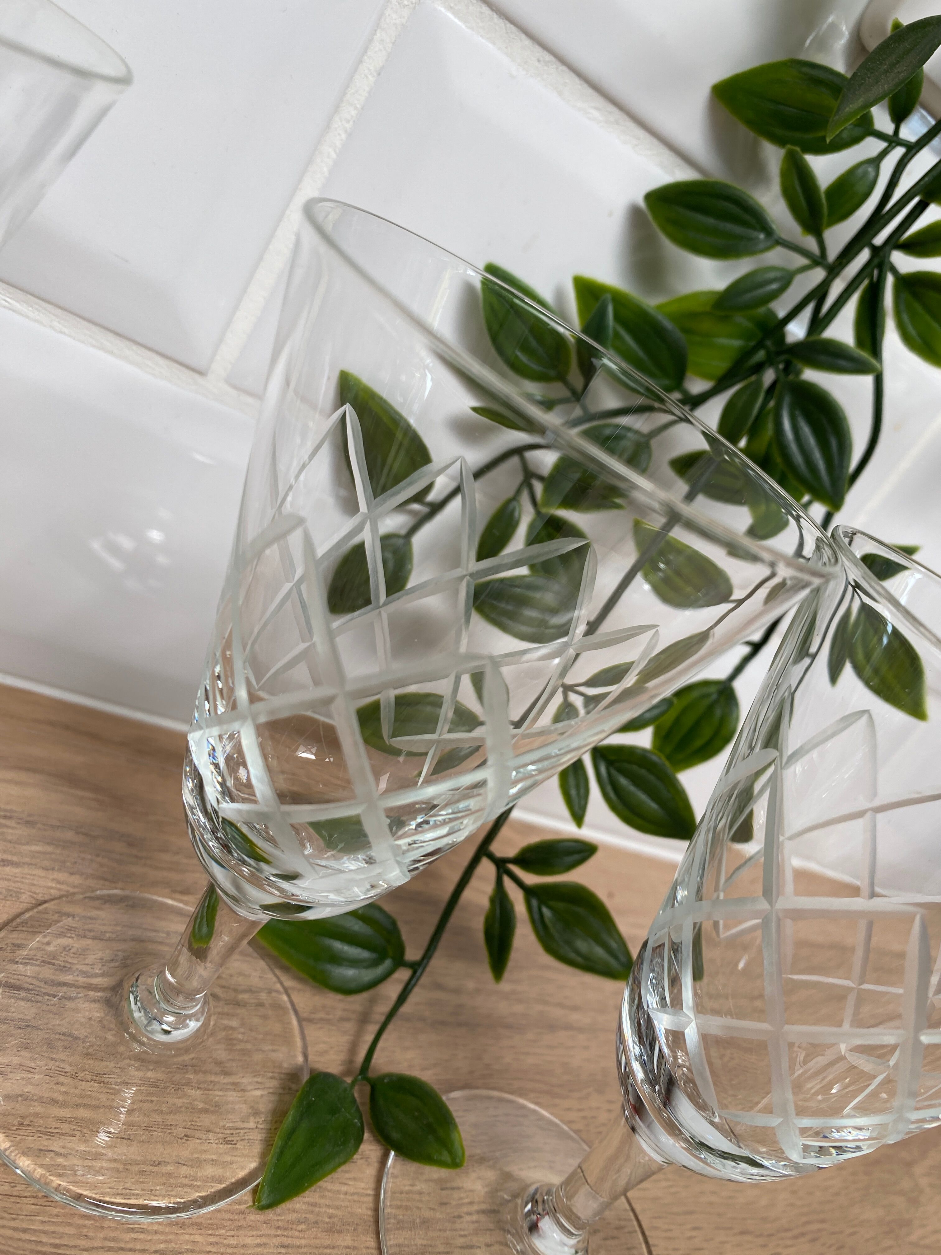 Set of 6 wine glasses