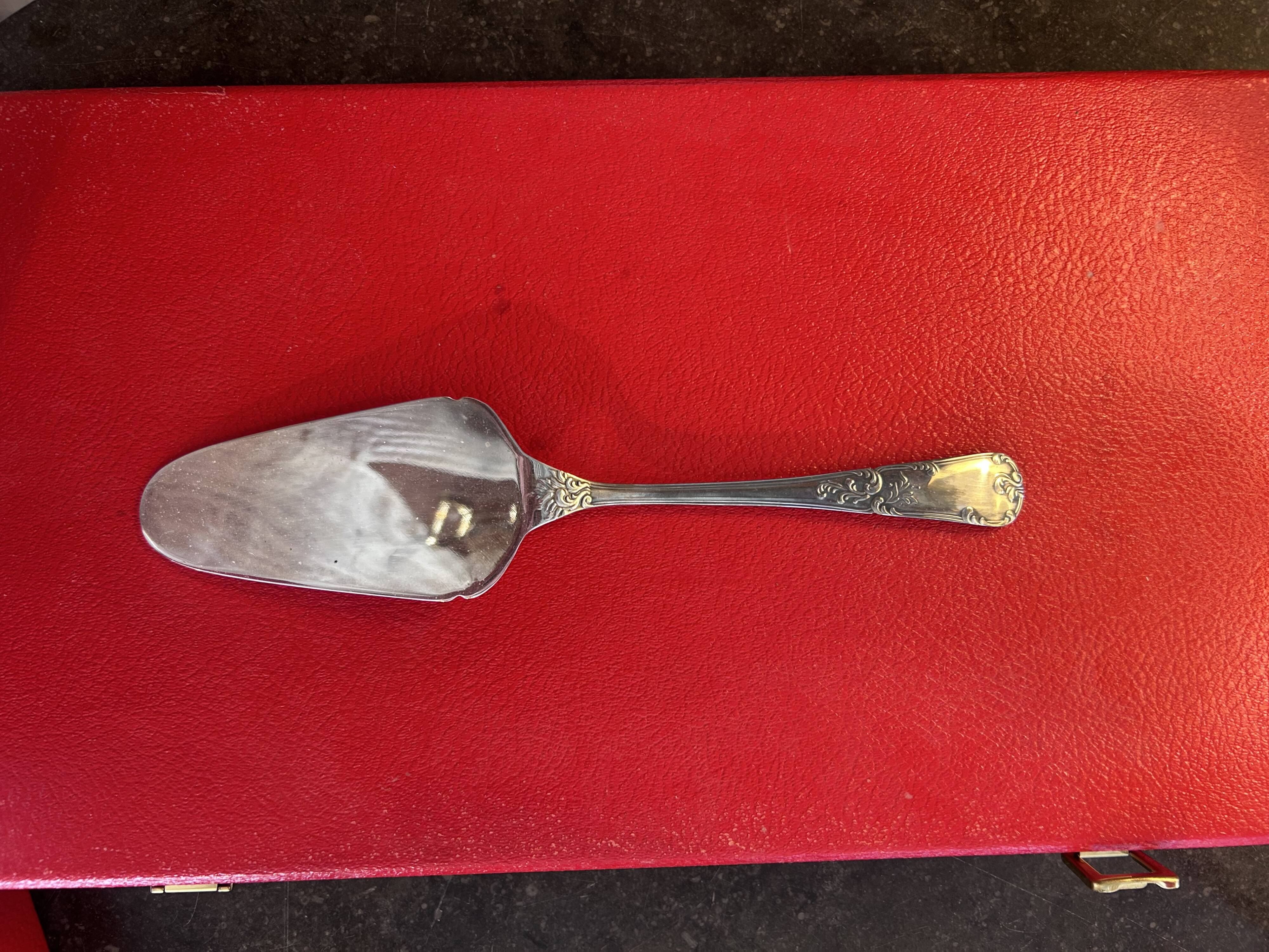 François Frionnet - Housekeeper - silver-plated - Louis XV style - rocaille model