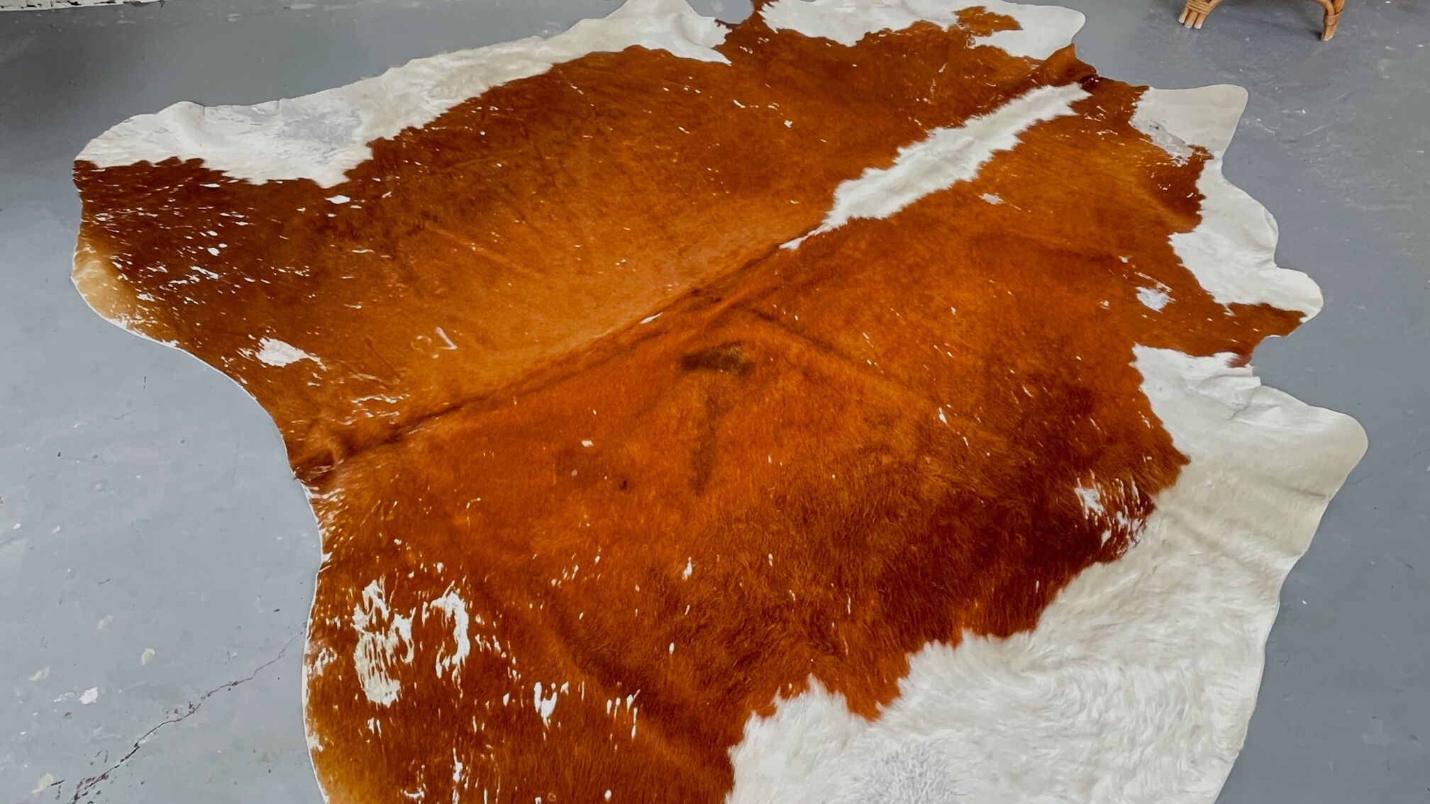 Caramel cowhide carpet