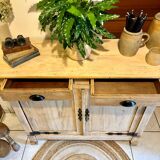 Parisian buffet in raw wood