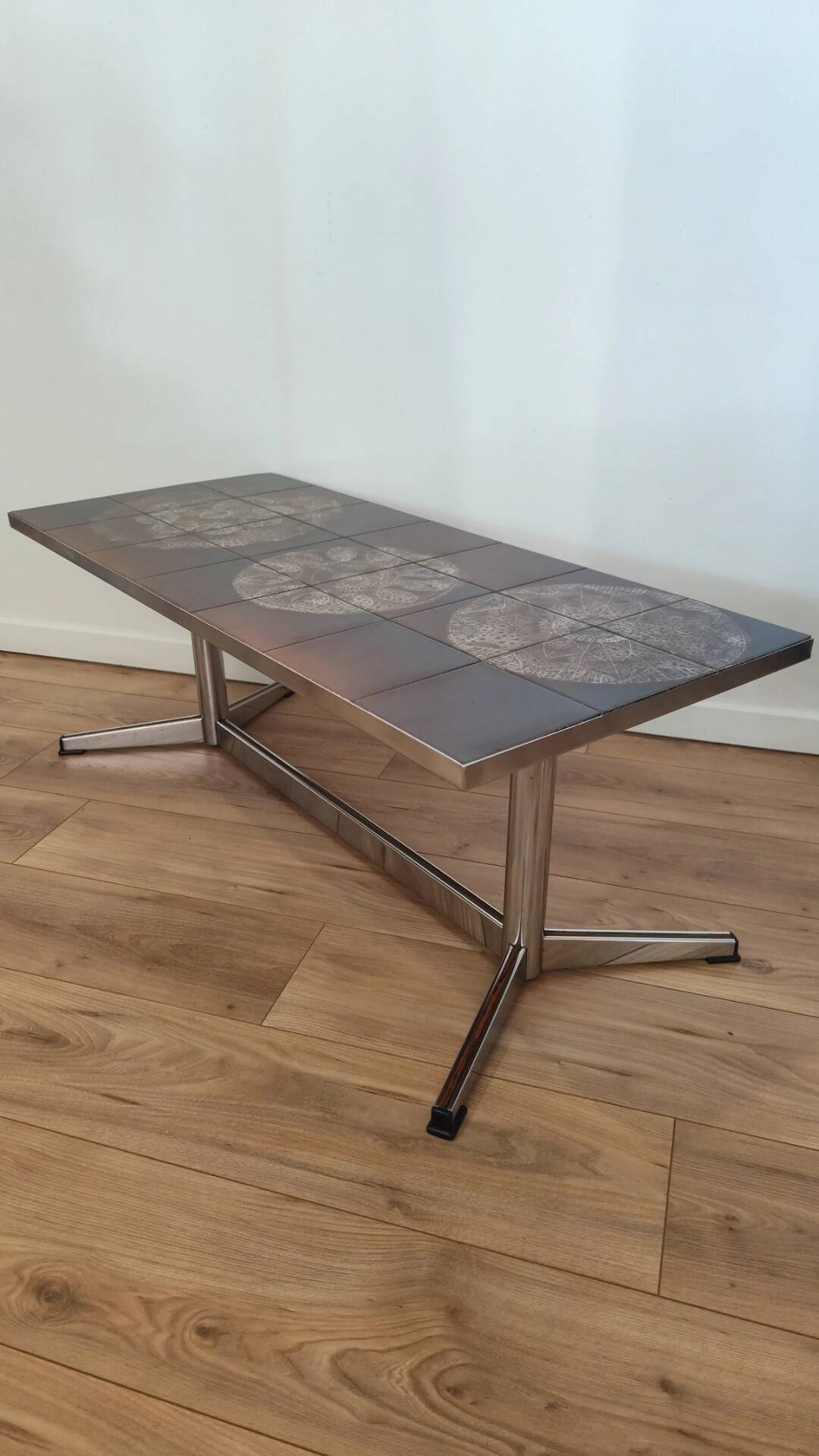 Belarti coffee table