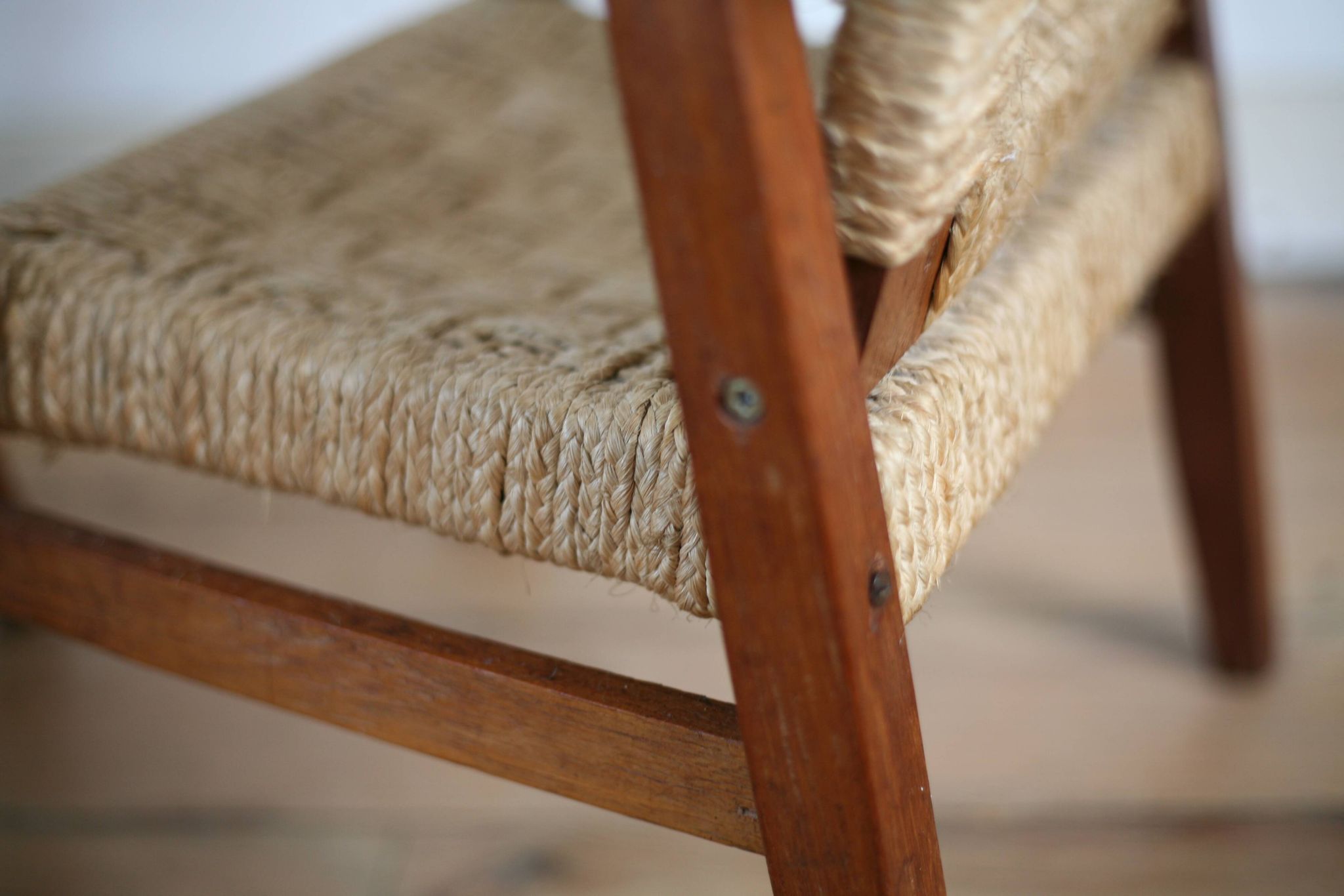 Pair of children's armchairs in rope, attributed to Audoux Minet.