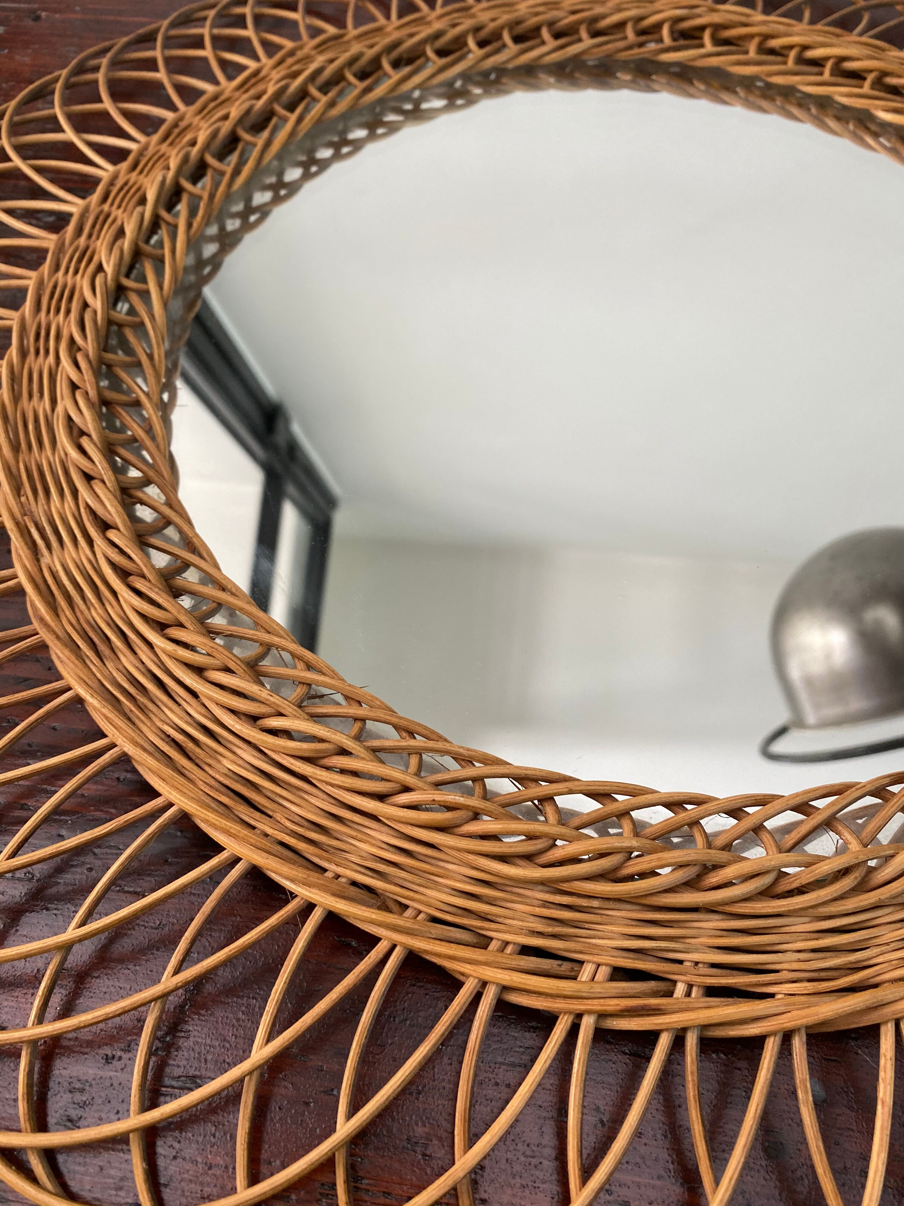 Vintage rattan mirror - 50cm