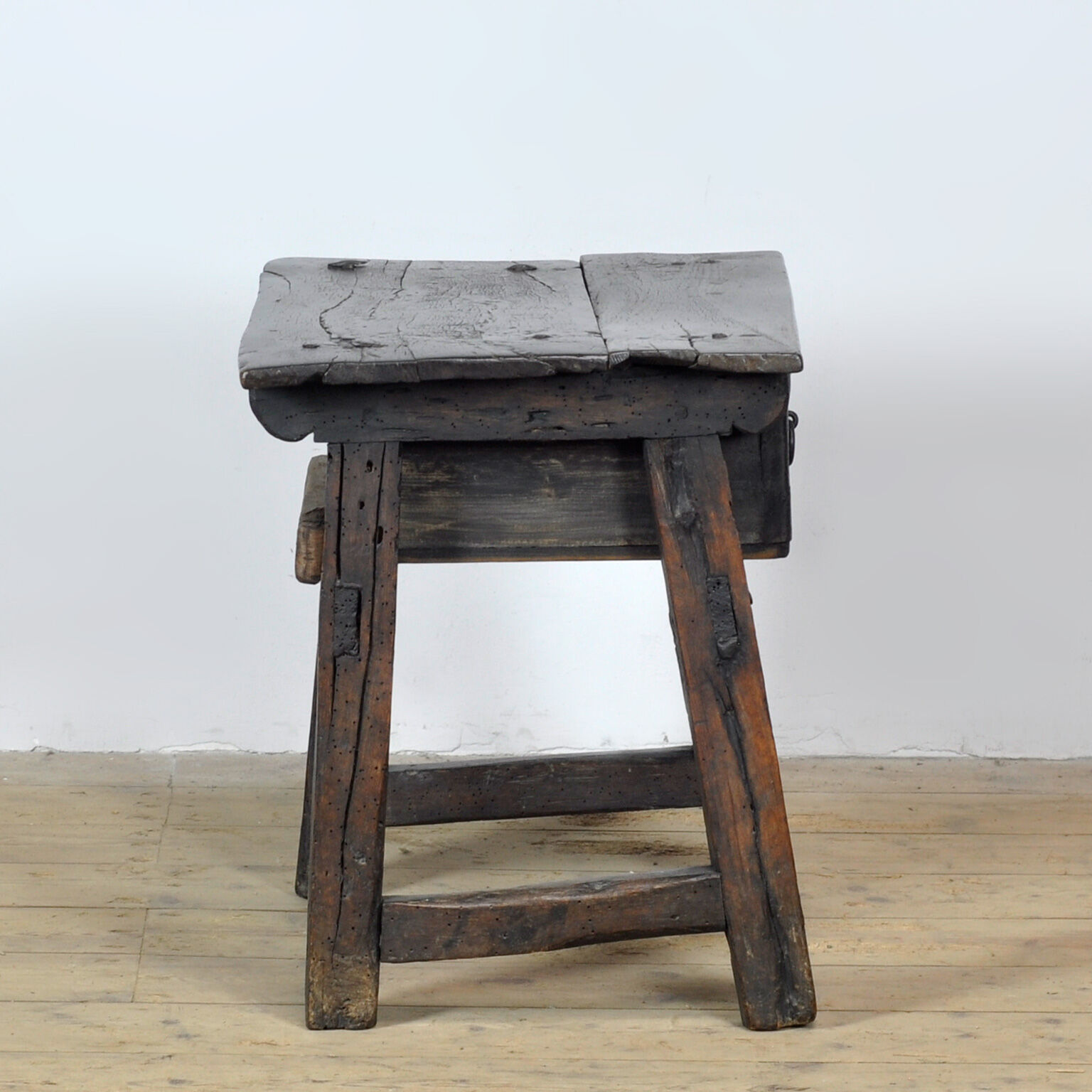 Spanish oak side table, 18th century