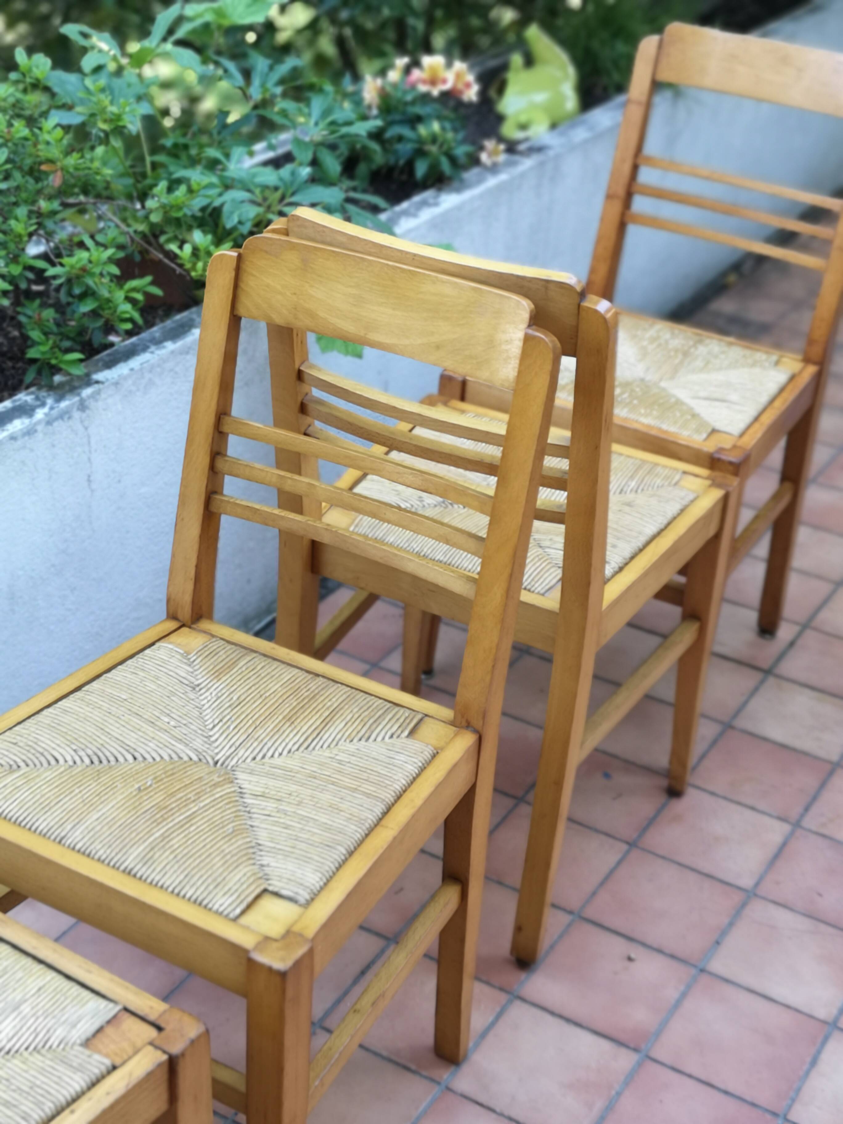 Set of 8 chairs reconstruction