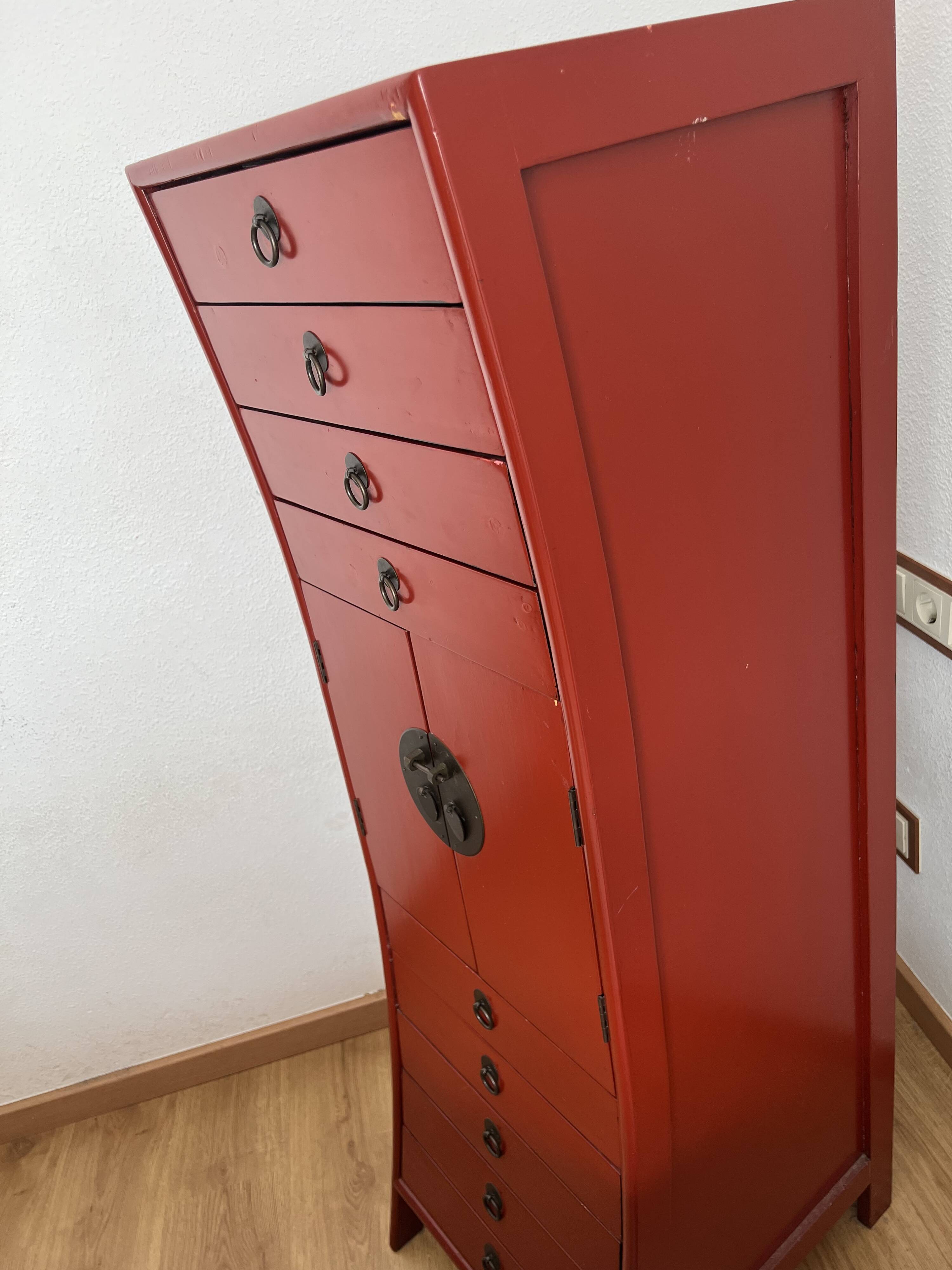 Red high cabinet Aldaba Madrid – 9 drawers and cupboard
