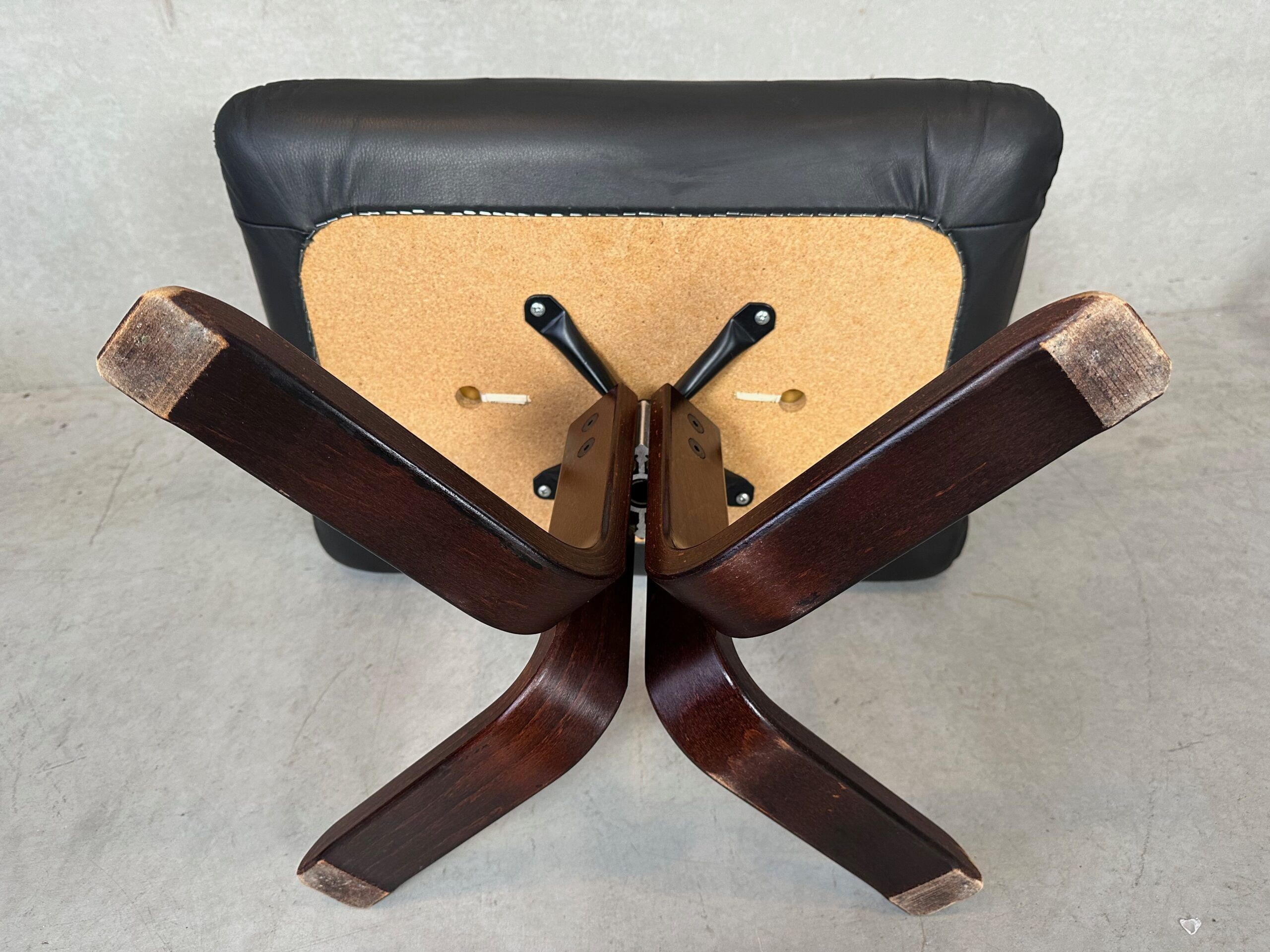 Vintage ottoman – Footstool / Stool