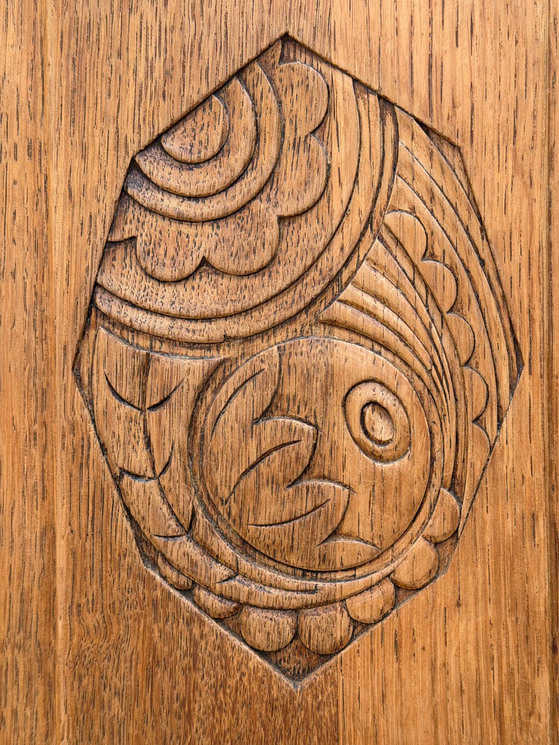 Art Deco buffet in raw and solid oak, 1935.