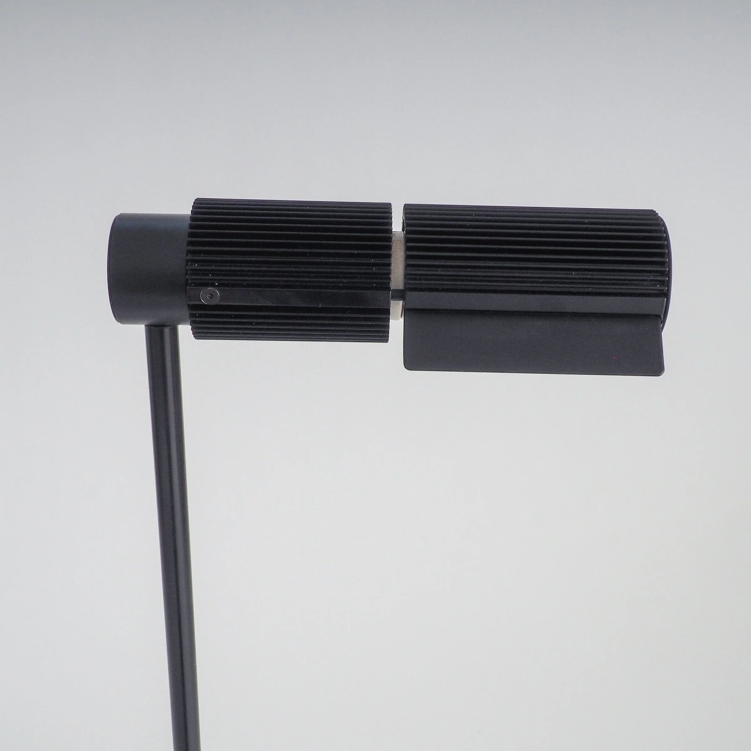 Lampe sur pied Haloprofil 878HR par Viktor Frauenknecht pour Swiss Lamps en noir