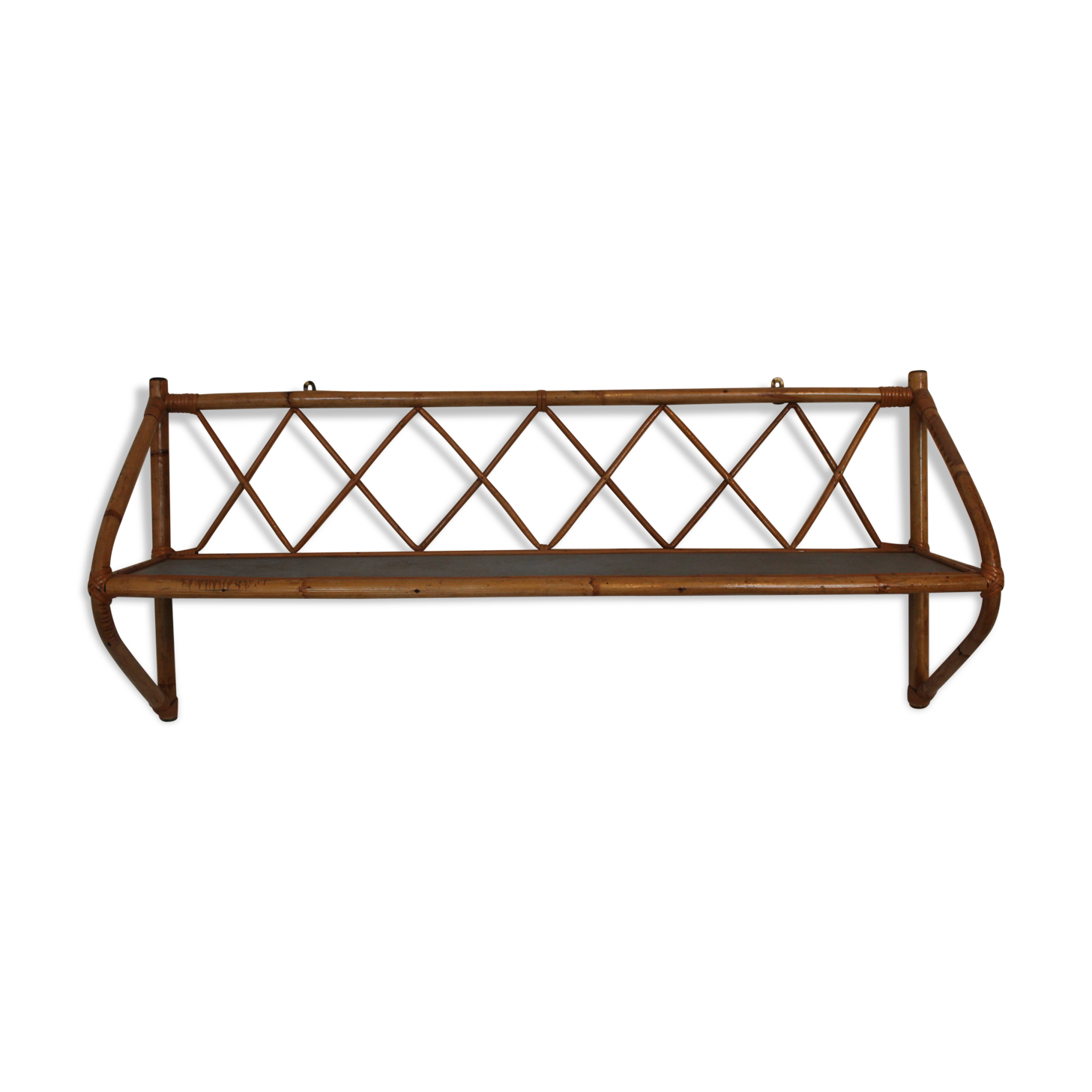 Vintage shingle in 60s rattan