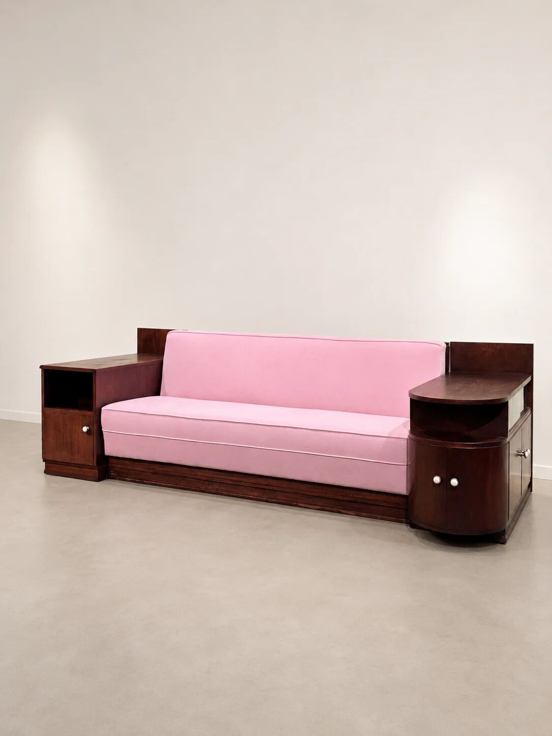 Art Deco sofa in blush pink velvet, 1930s