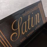 Napoleon III box, Satin cigarette paper