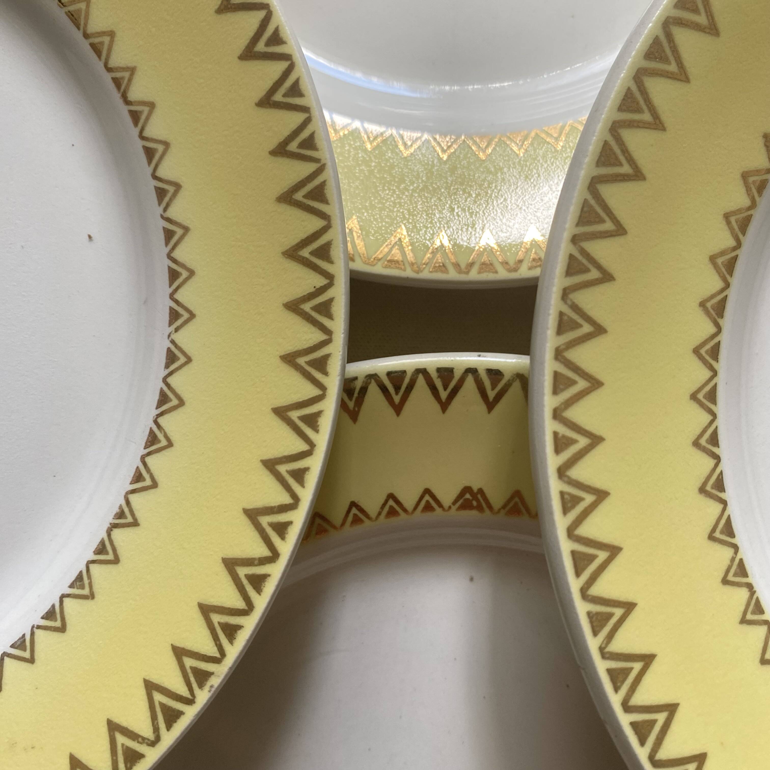 Assiettes à dessert années 50-60