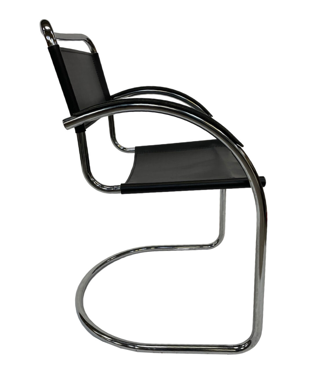 Set of 4 bauhaus cantilever chairs black leather and chrome design