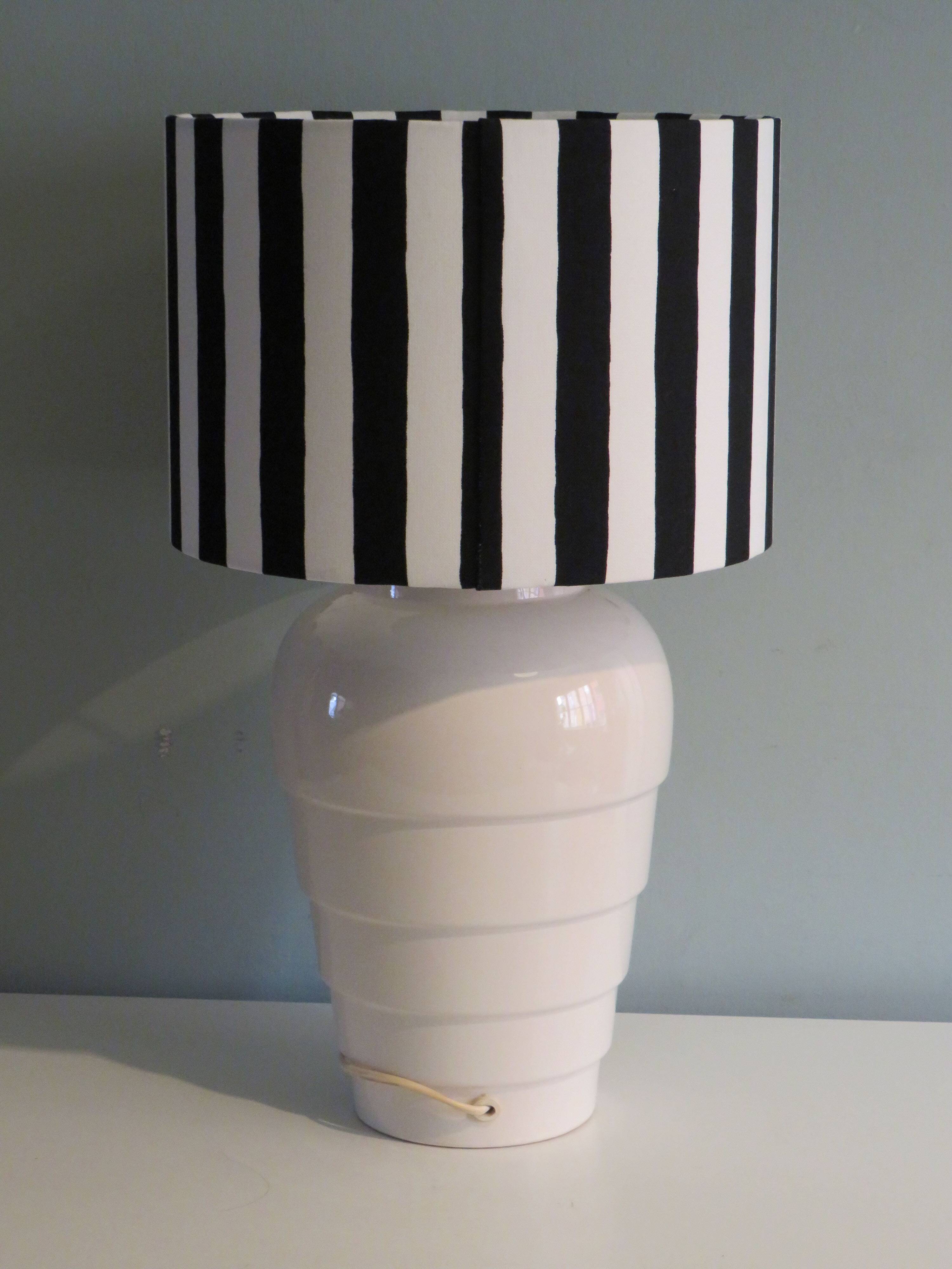 Vintage Ikea table lamp in white ceramic, Memphis style with black and white lampshade.