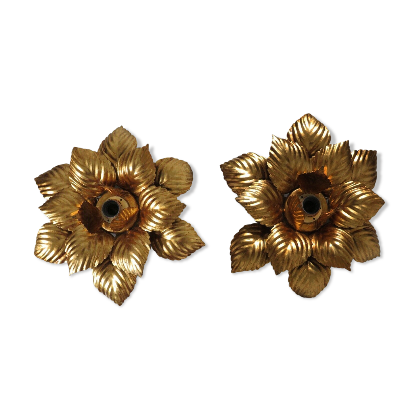 Pair of "flower" sconces in 70s golden metal