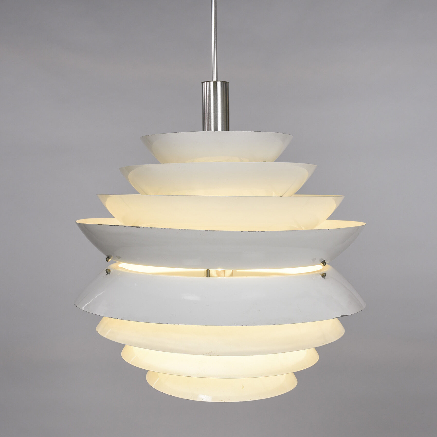 Metal suspension, Italy