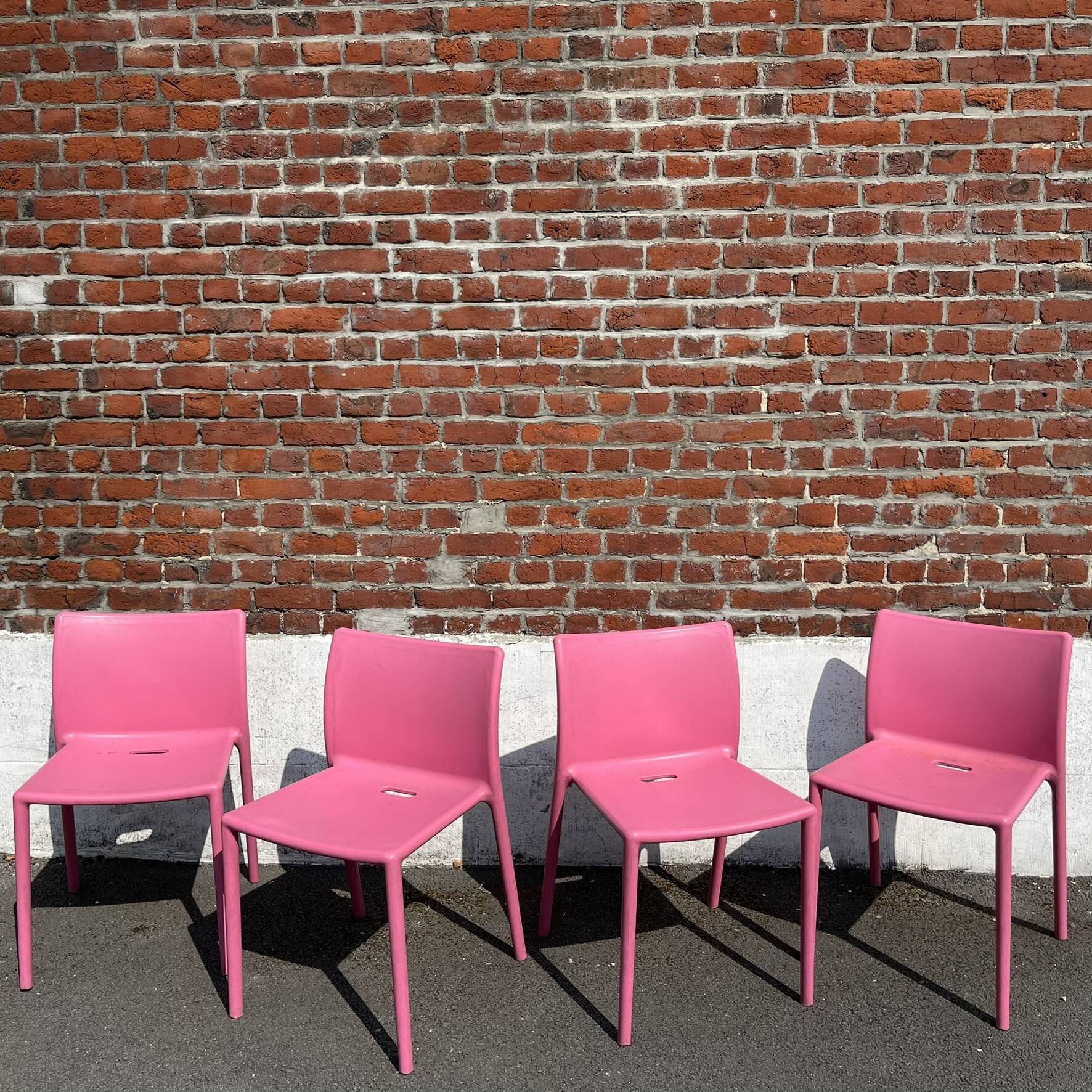 Set of 4 pink design AIR CHAIRS by Jason Morrison.