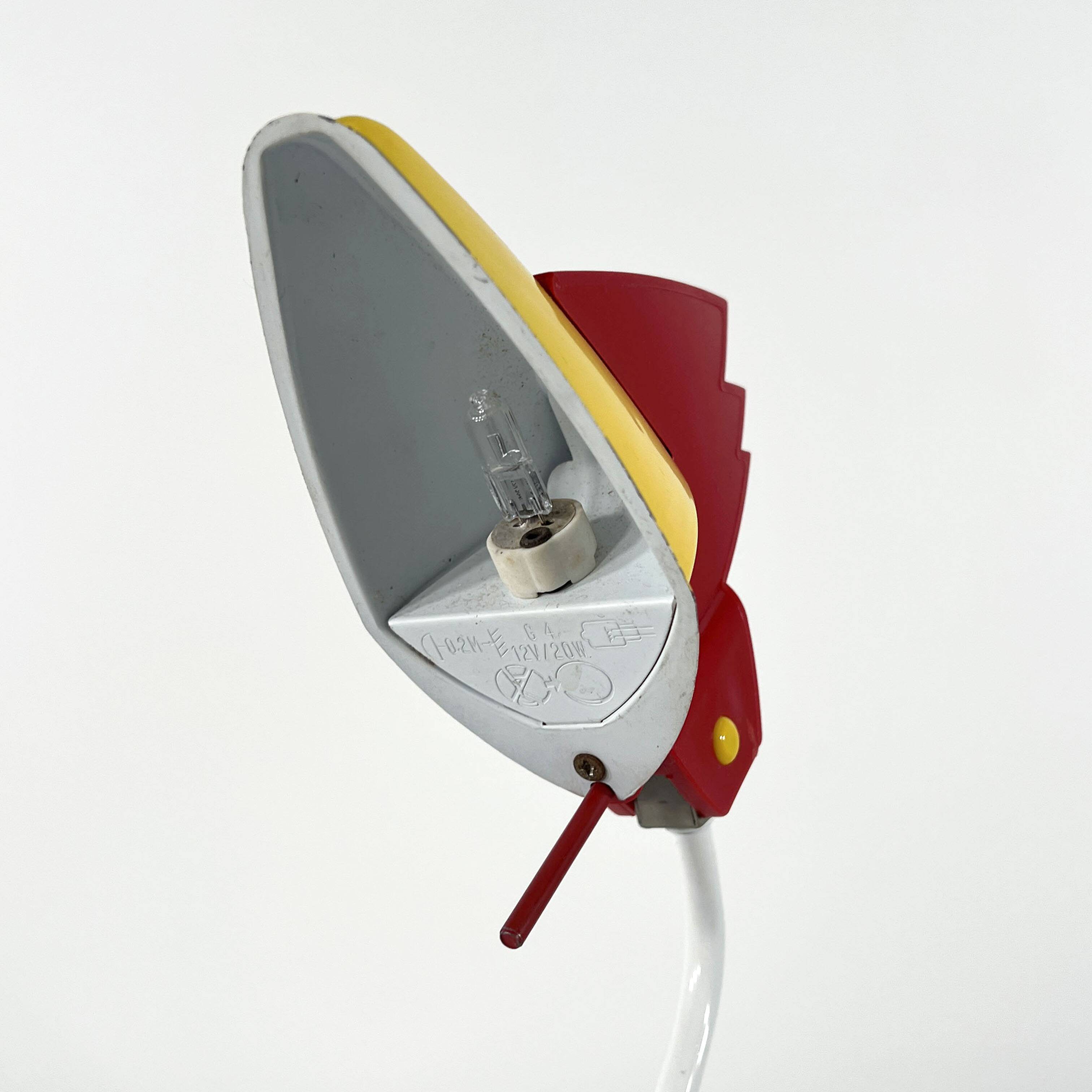 Red and white toucan desk lamp by Brilliant Leuchten Germany, 1980.