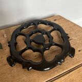 Enamelled cast iron trivet