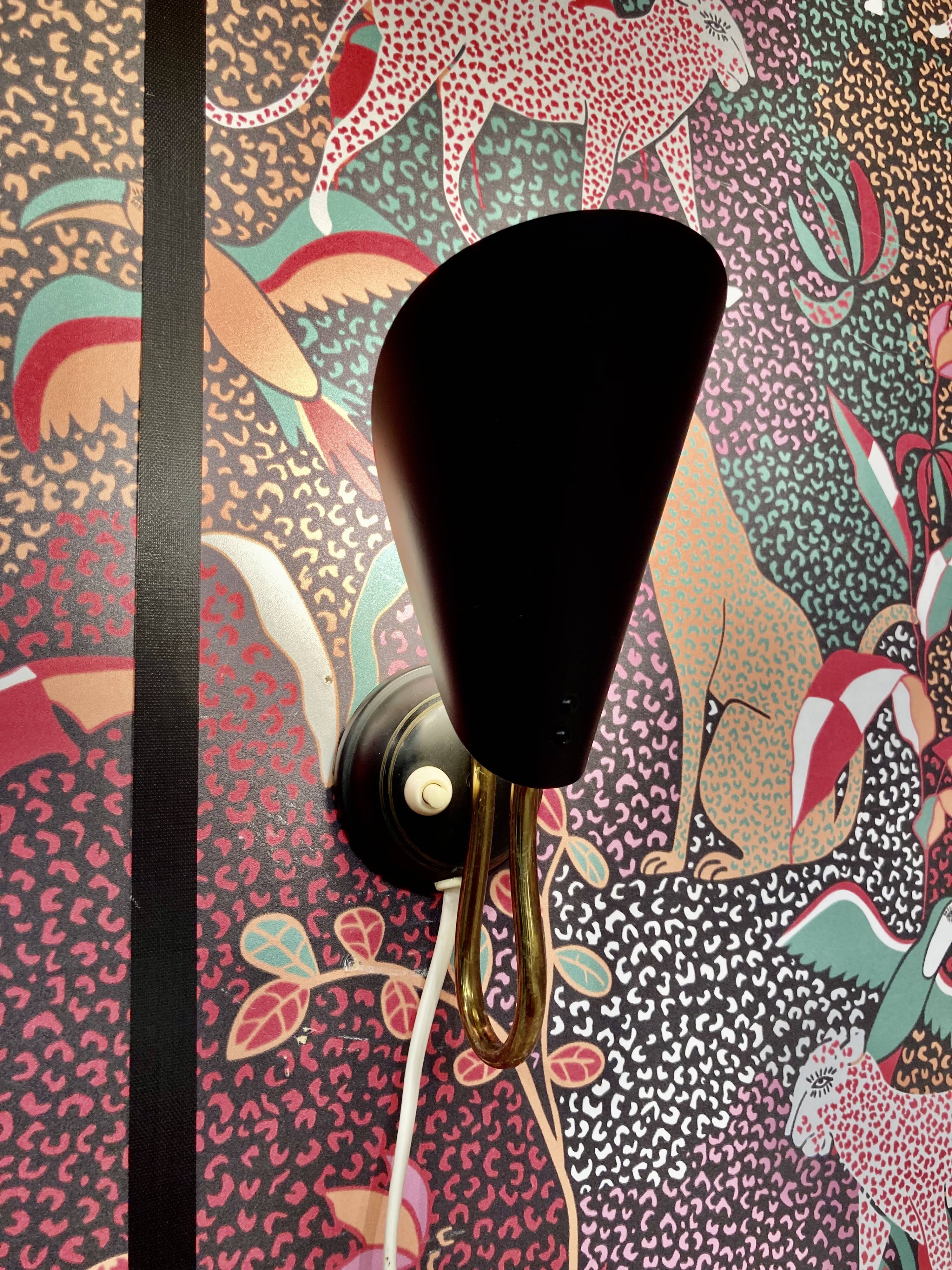 ELEGANT SCANDINAVIAN DESIGN WALL LIGHT 1950.