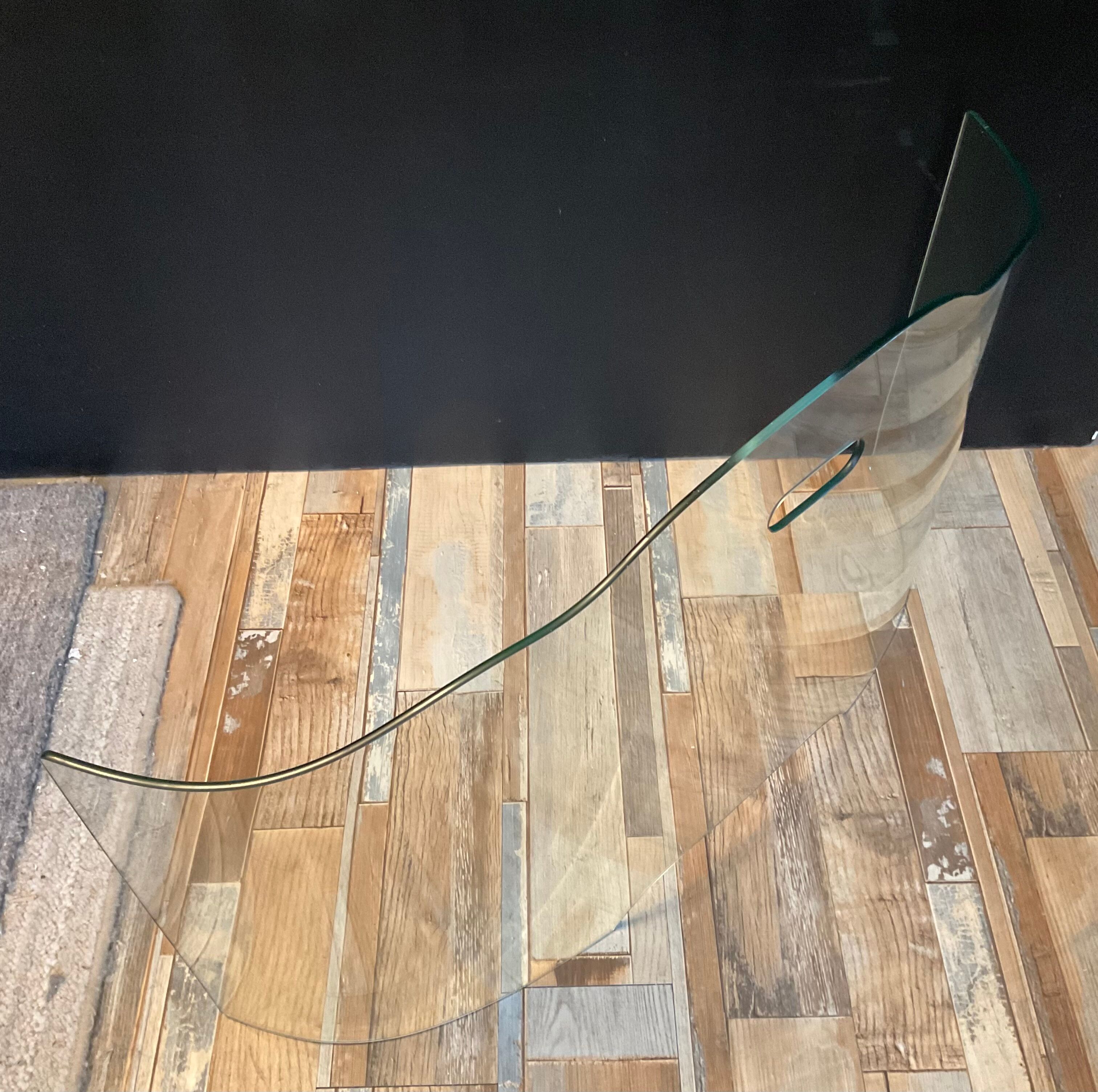 Curved fire screen tempered glass design