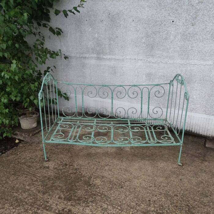 Lit enfant / banquette en fer forgé