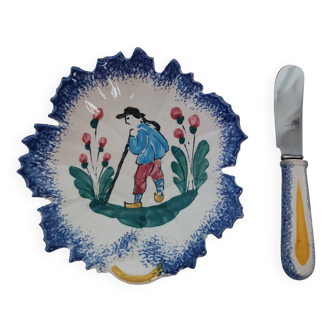 Cup-shaped butter dish with knife