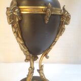 Oil lamp with engraved globe in Napoleon III style