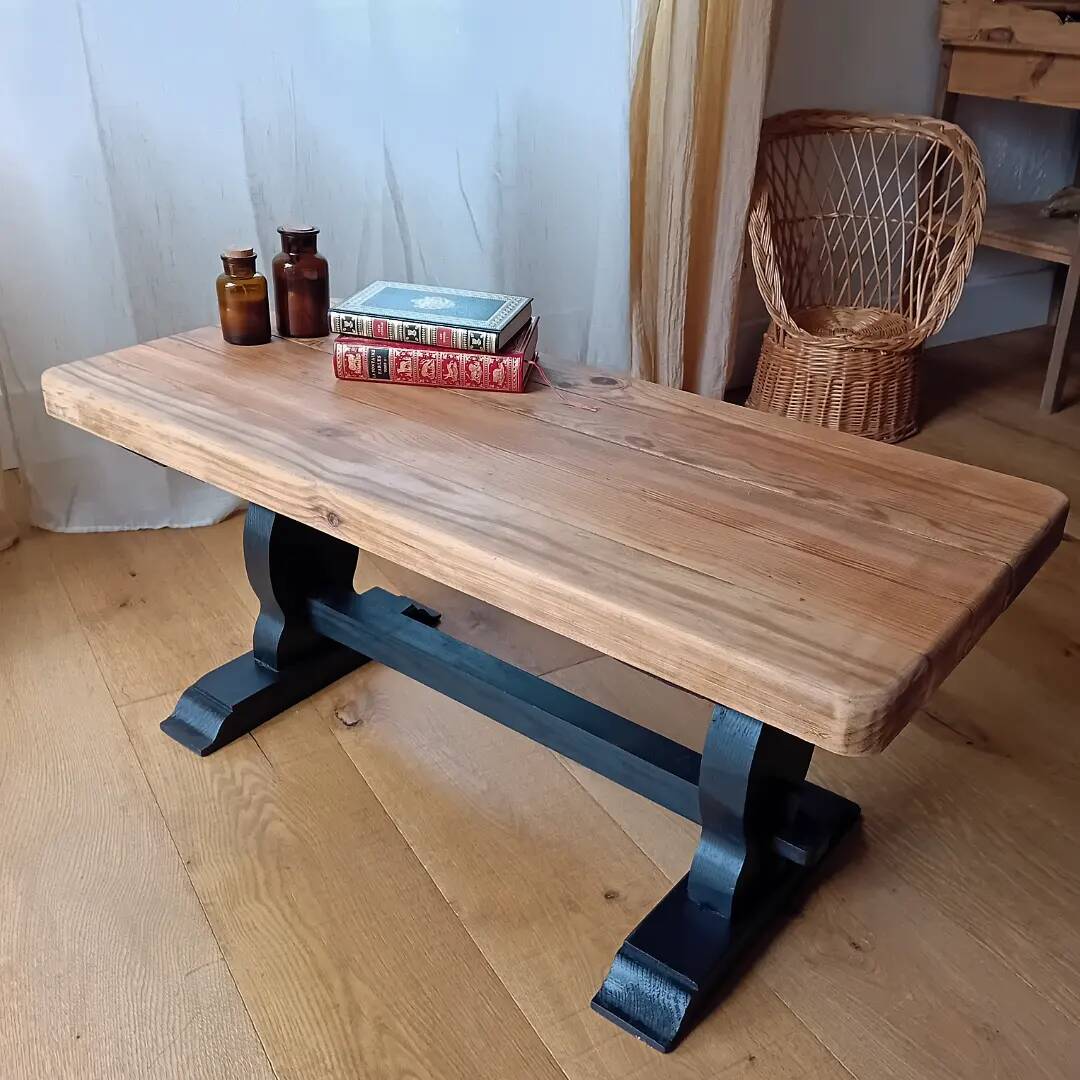 Monastery coffee table in oak