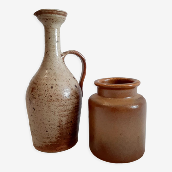 Sandstone vases
