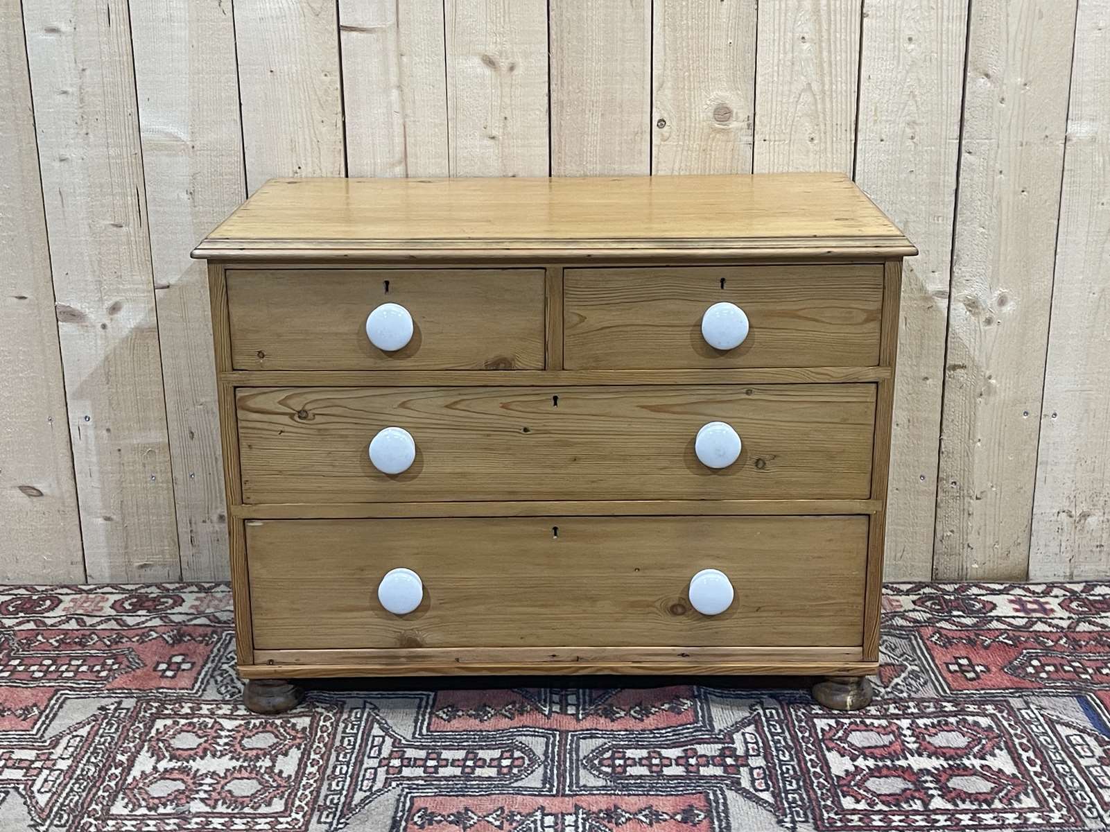Victorian chest of drawers nineteenth in fir