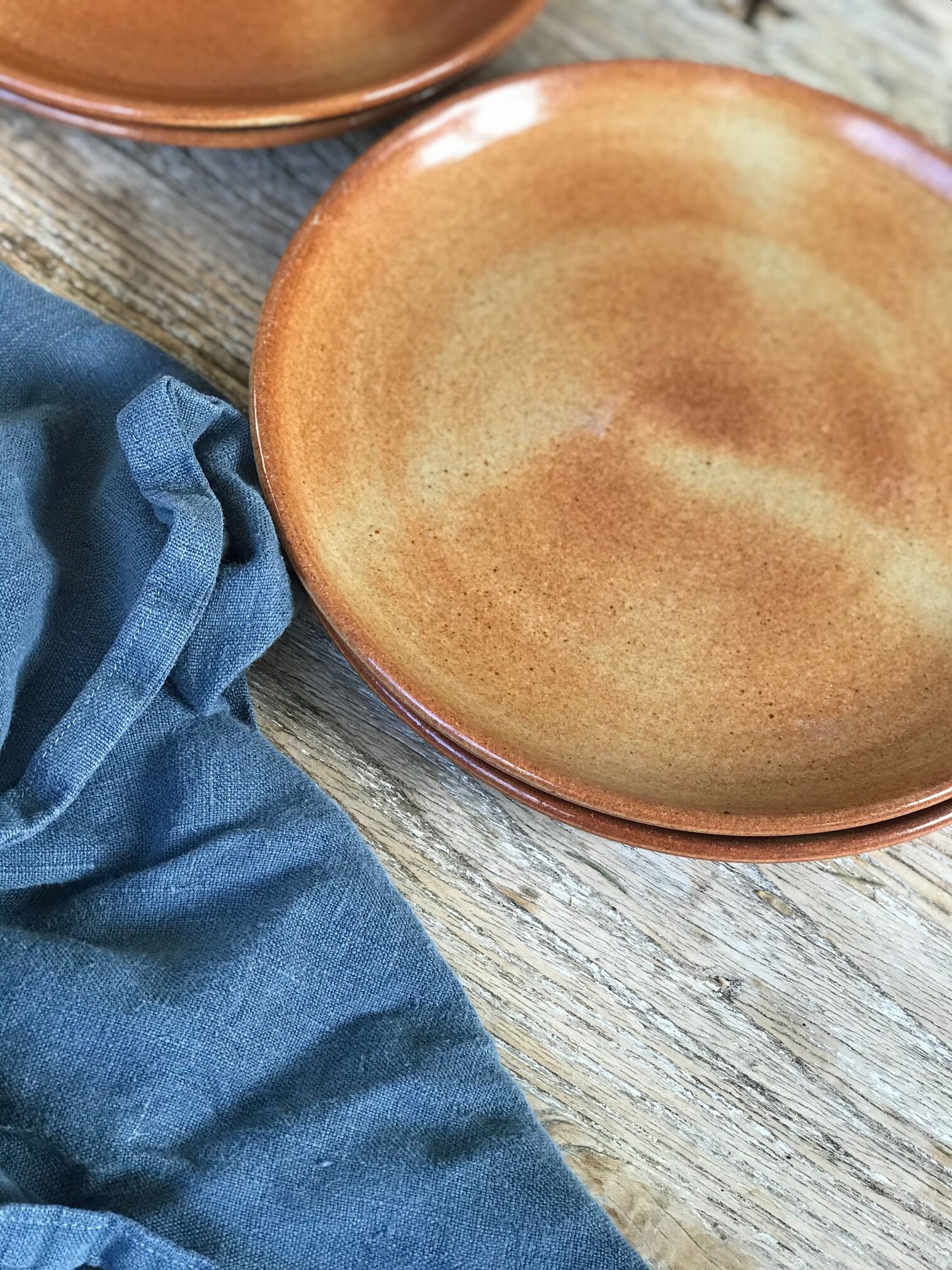 Lot de 4 assiettes en grès