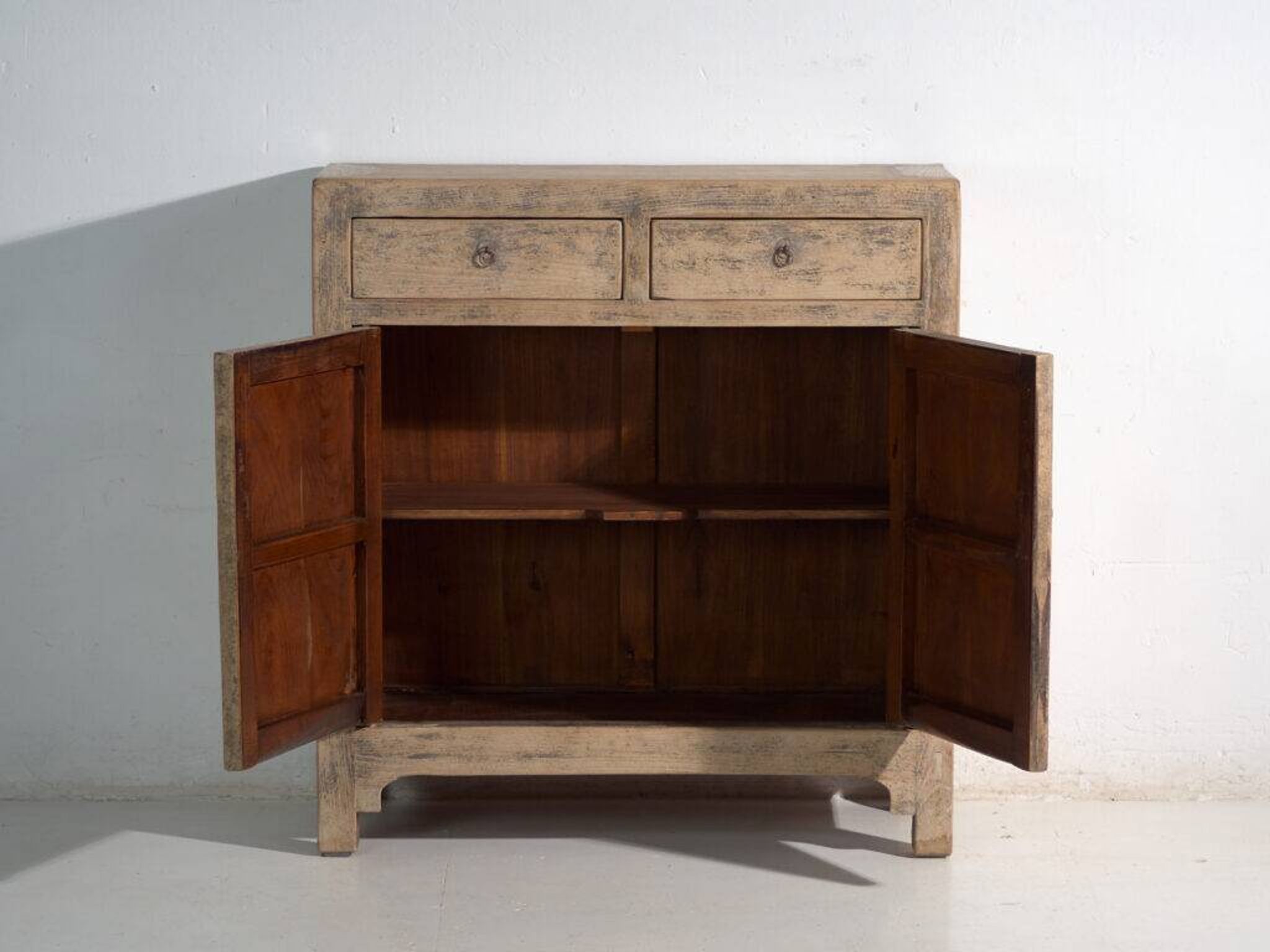 Antique pine sideboard with two drawers and two doors – China, circa 1930