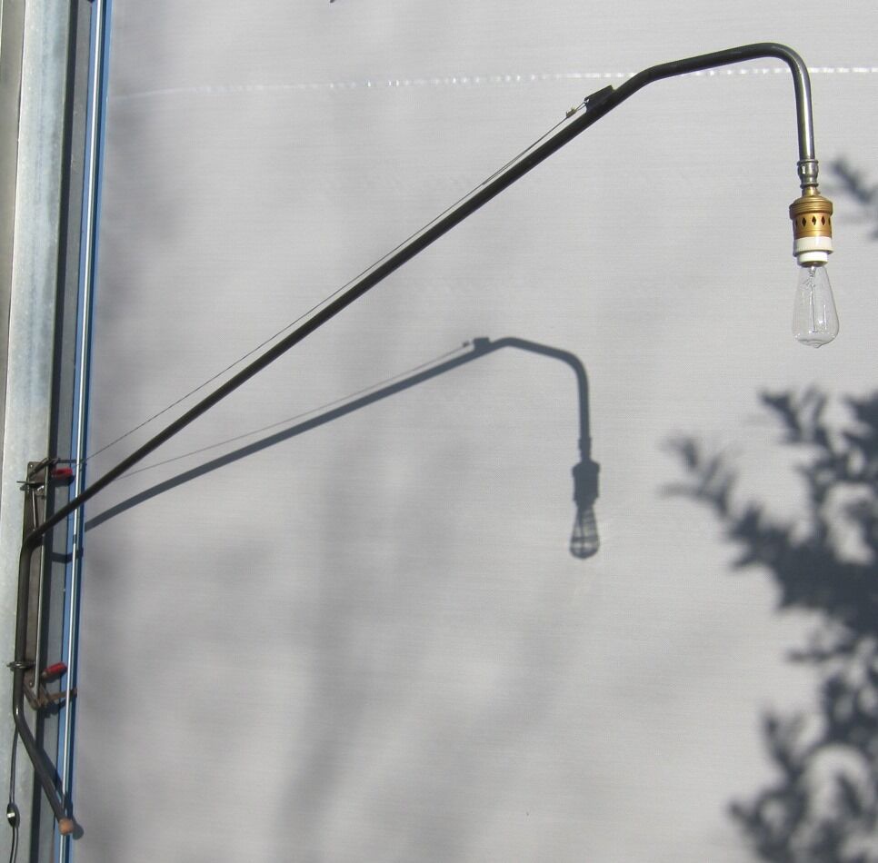 JIB200 curved stem lamp with handle