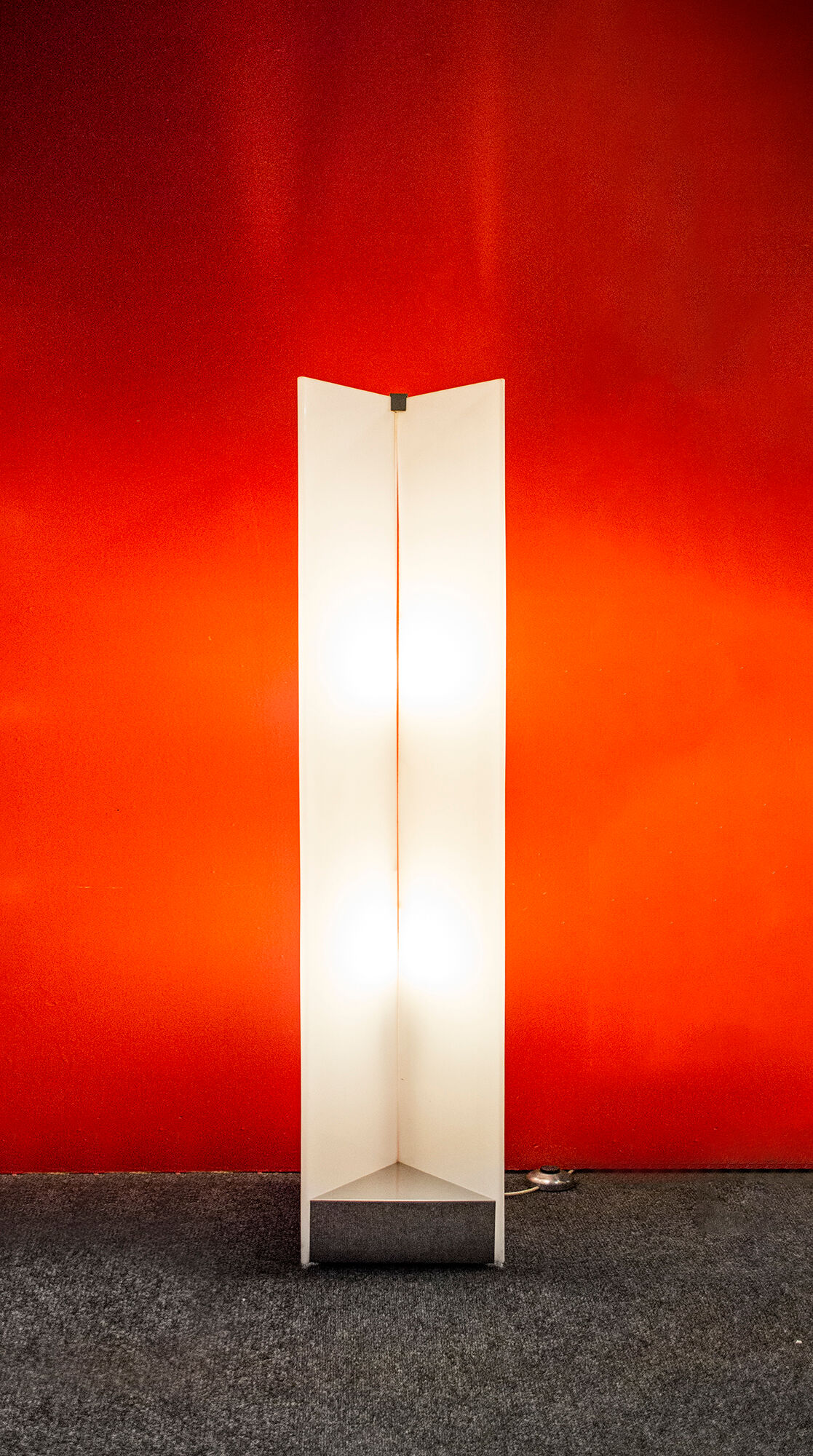 Floor lamp in plexiglas and steel Italia Anni '60