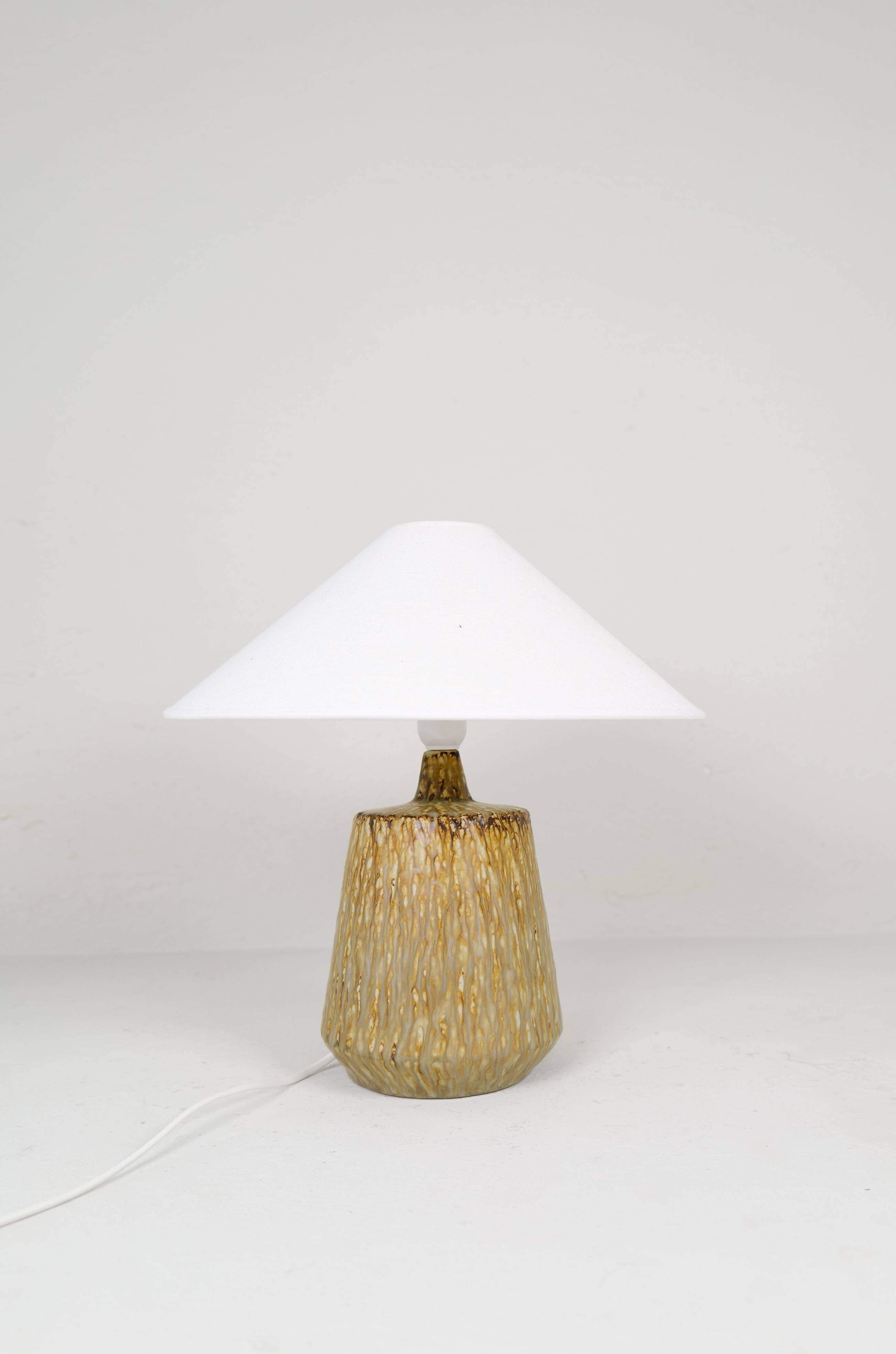 Mid-century ceramic table lamp in earth tones by Gunnar Nylund, Rörstrand, Sweden.